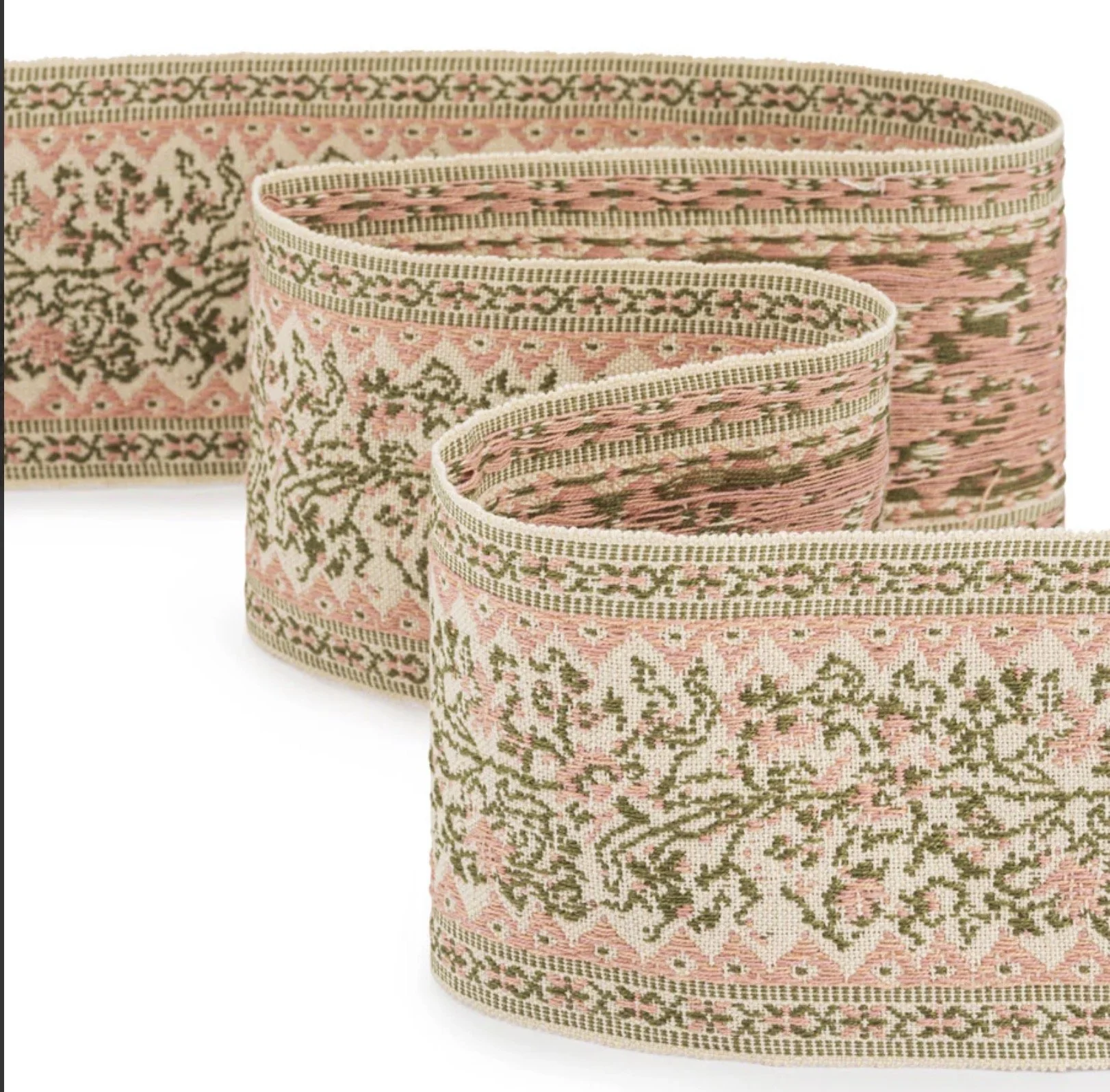 Inchyra | Jaujac Gimp in Rose Pink