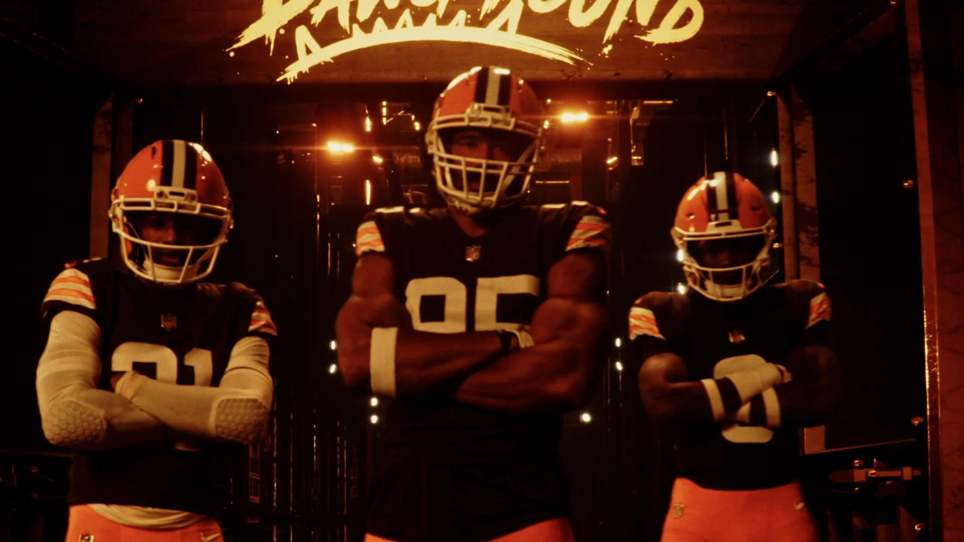 Sequence 01.00_00_32_23.Still003.jpg