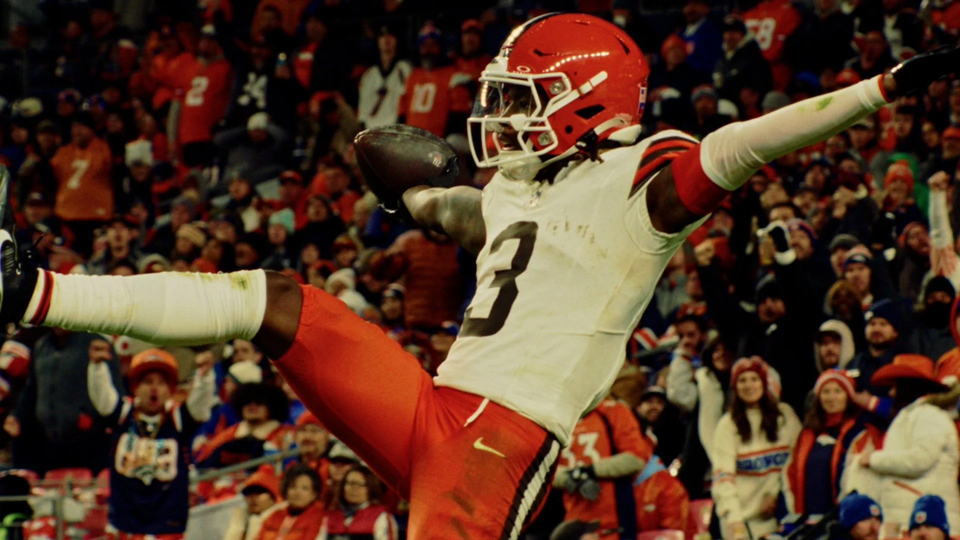 Sequence 01.00_00_52_13.Still008.jpg