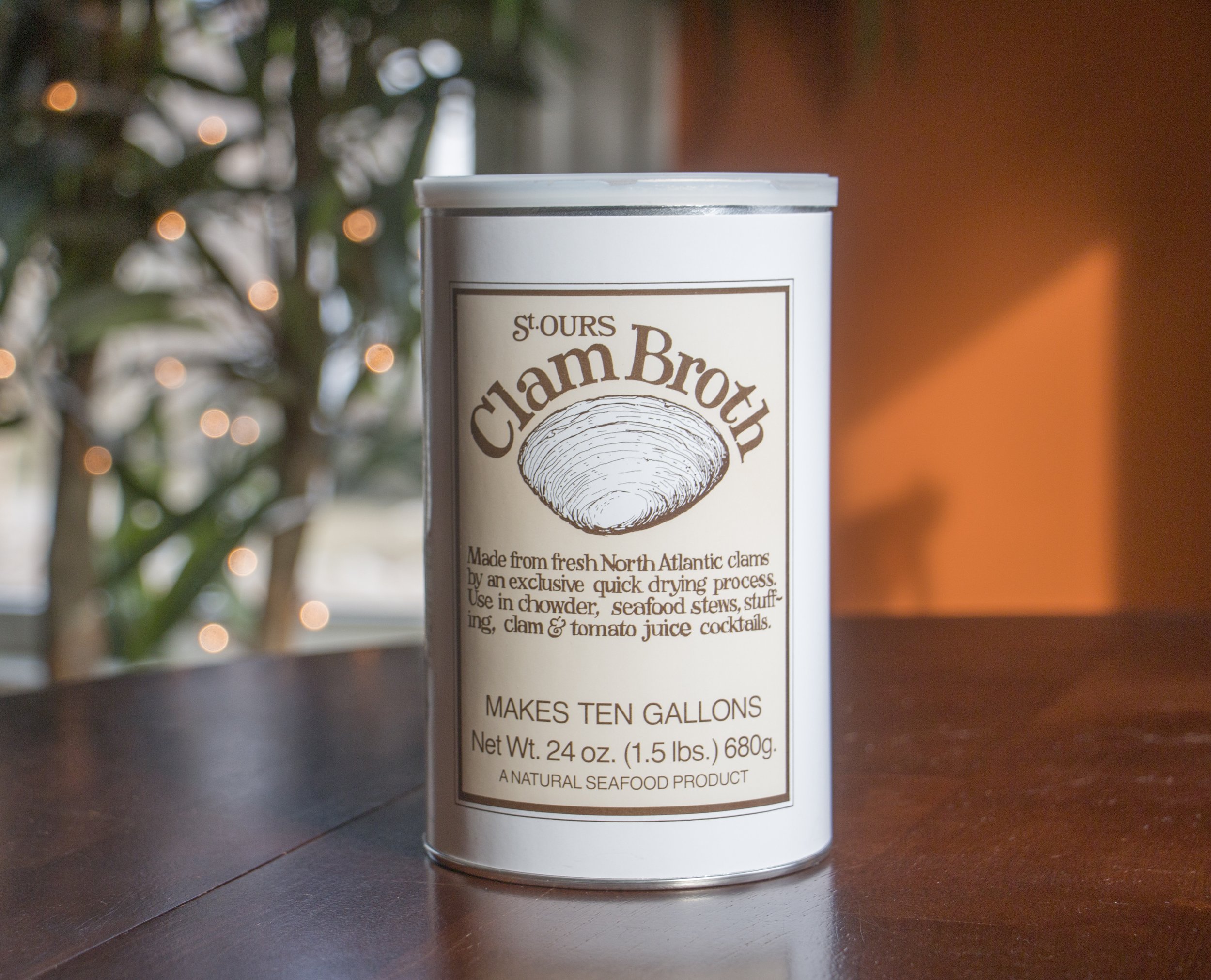 St. Ours Clam Broth Tin