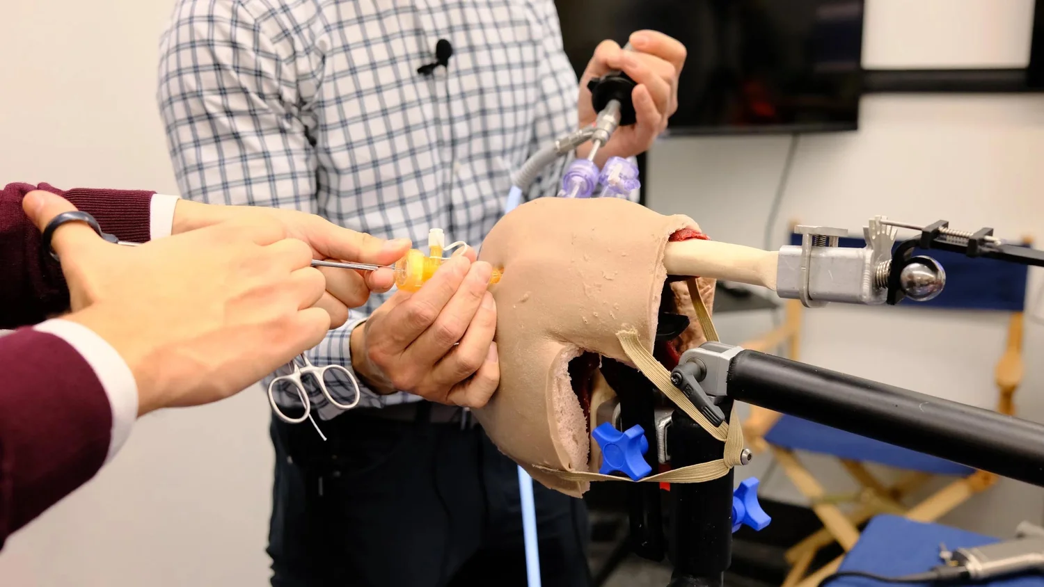 Shoulder arthroscopy training model