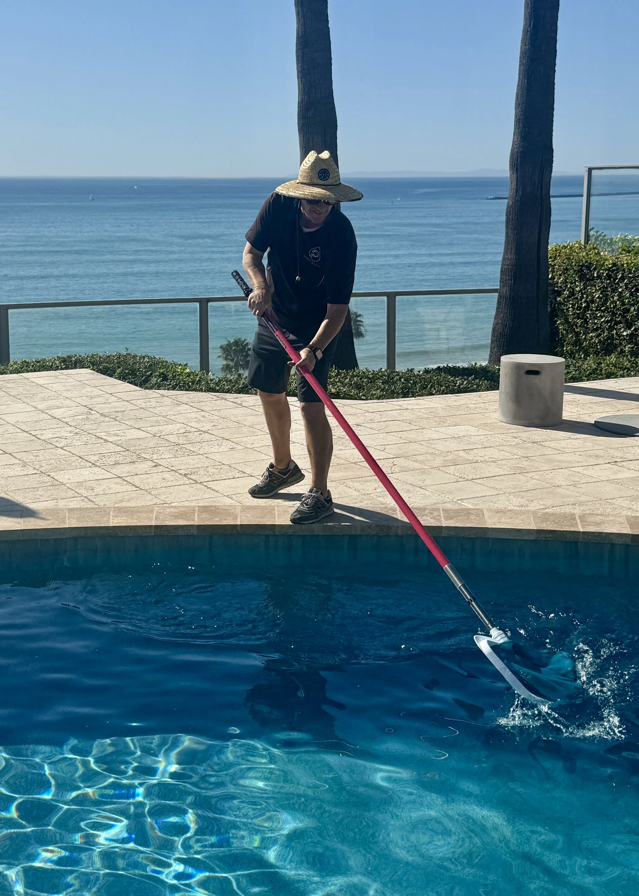 Professional Weekly Pool Cleaning for a Stress Free Pool Ownership