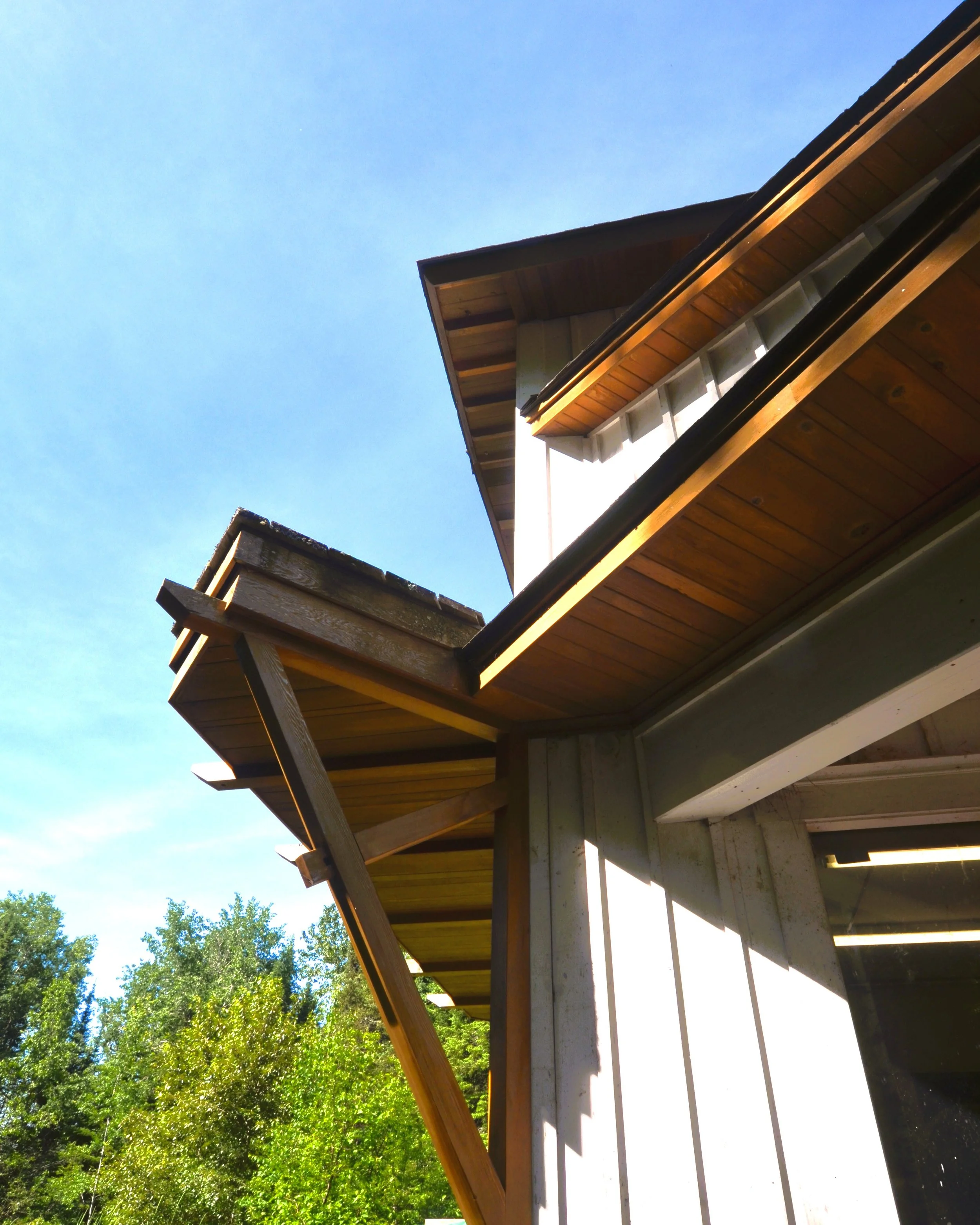 Corner Soffits.JPG