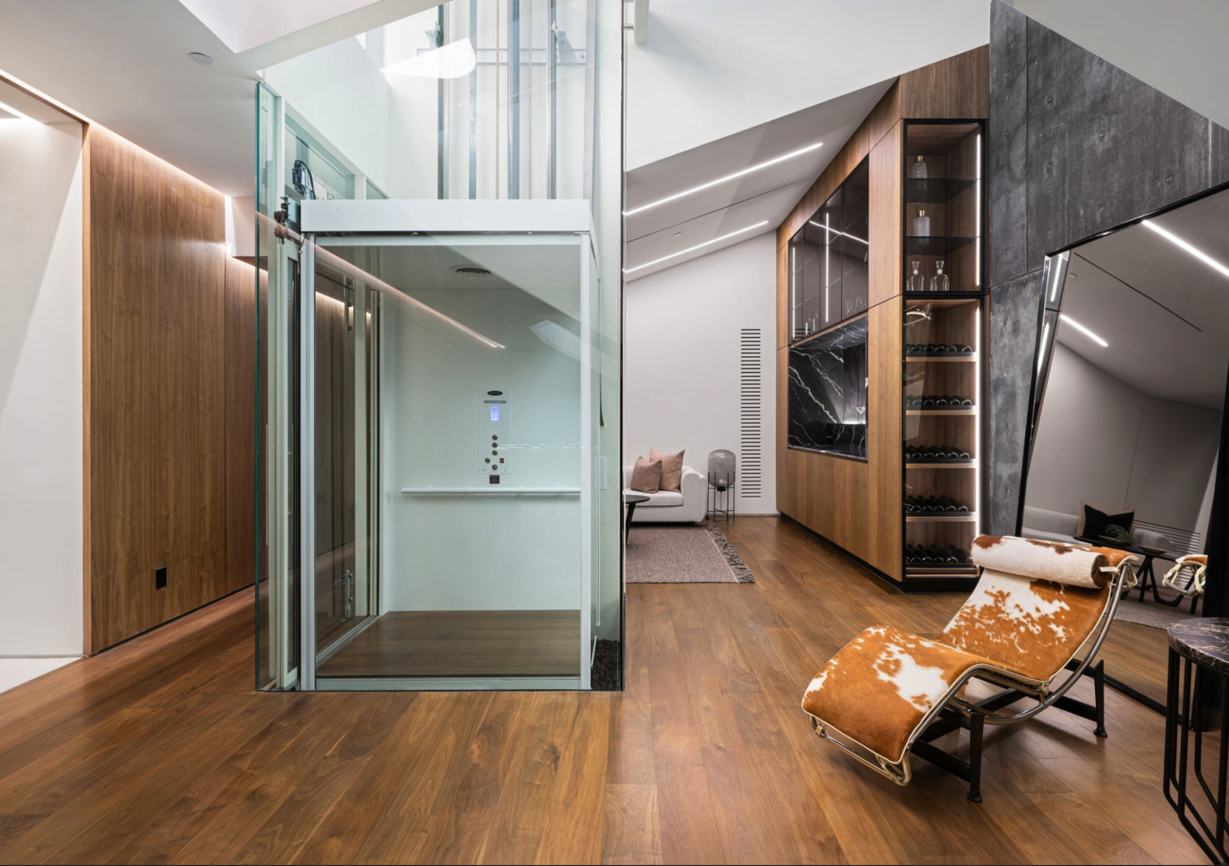 Miniascensori Domestici: Quando l'Accessibilità Diventa Puro Design d'Interni