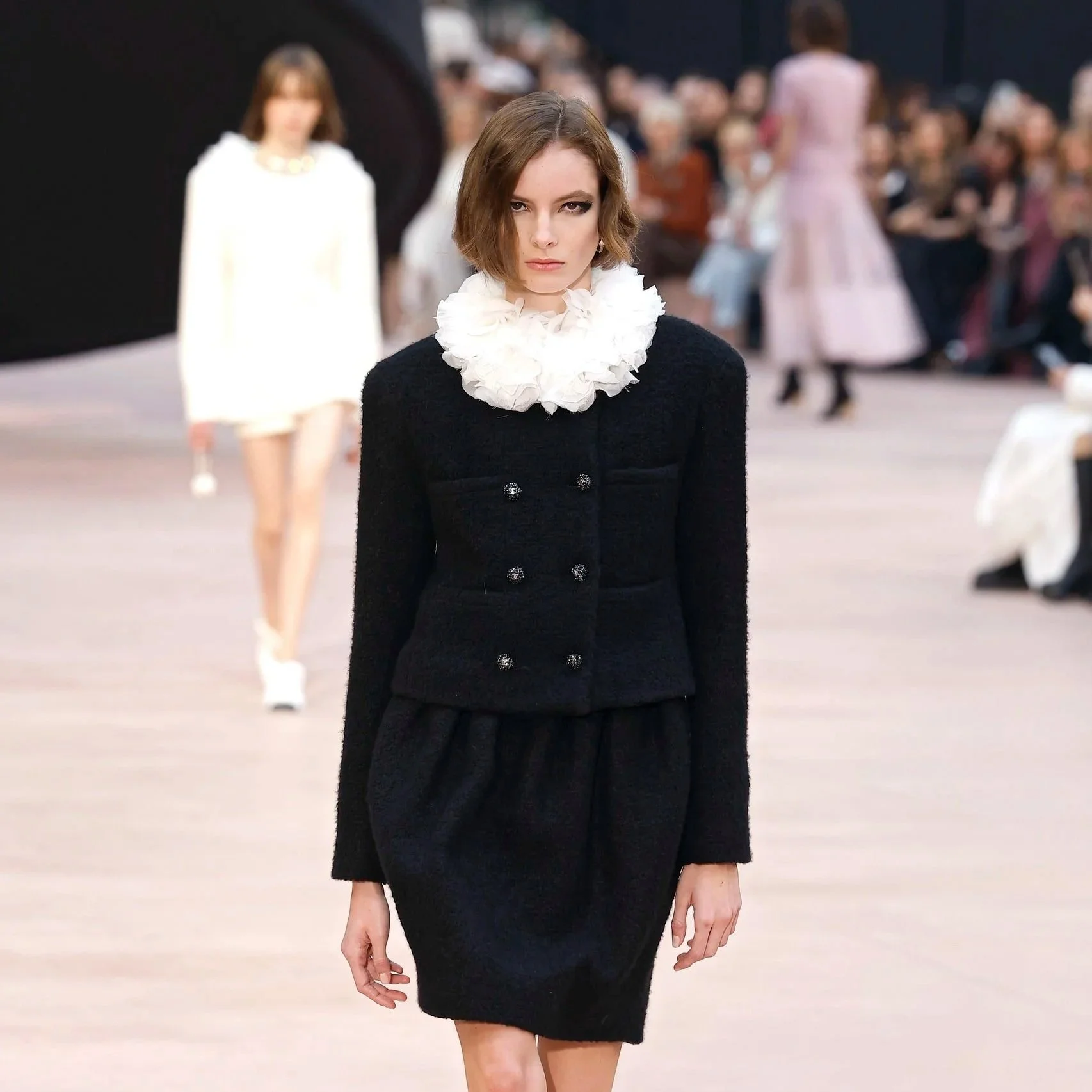 Chanel-Ready-To-Wear-Fall-Winter-2025-Paris-Fashion-Week-Runway-011+%281%29.jpg