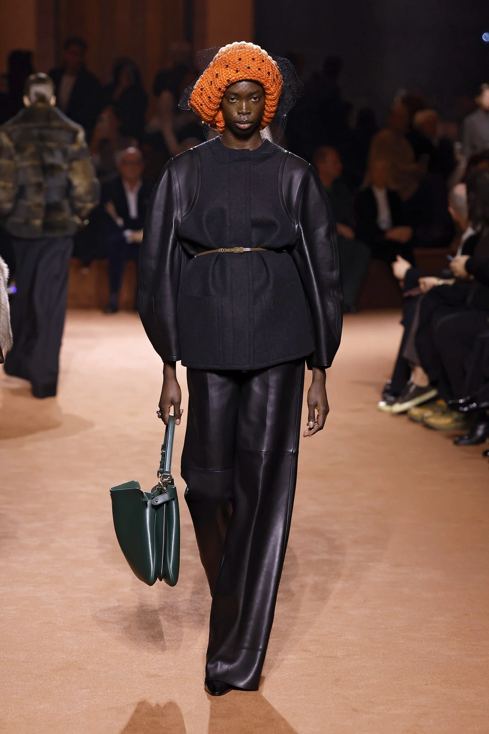 TR24 Fendi-Ready-To-Wear-Fall-Winter-2025-Milan-Fashion-Week-Runway-017.jpg
