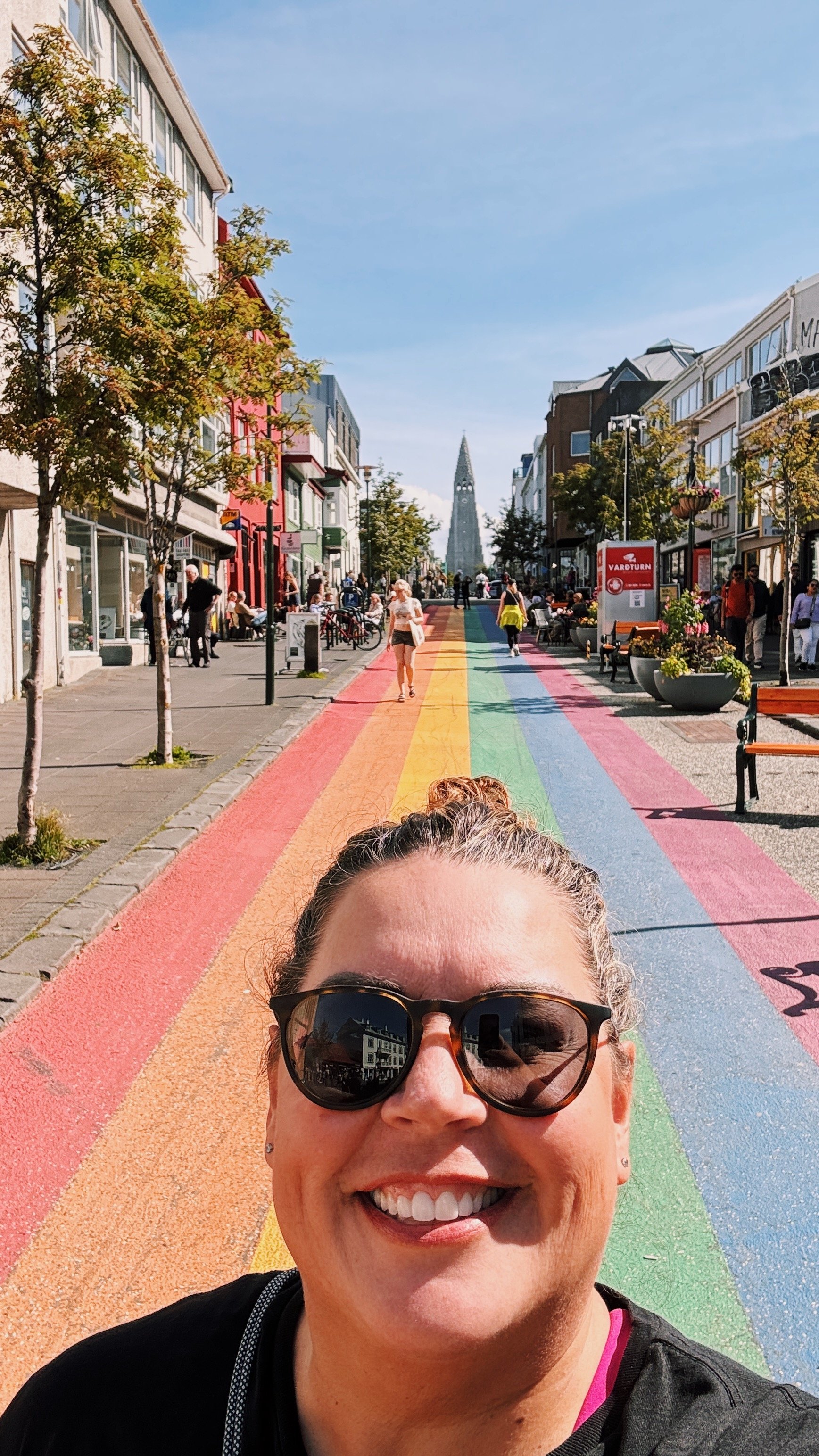 Solo Travel vs. Group Travel: You Don't Have to Pick a Side