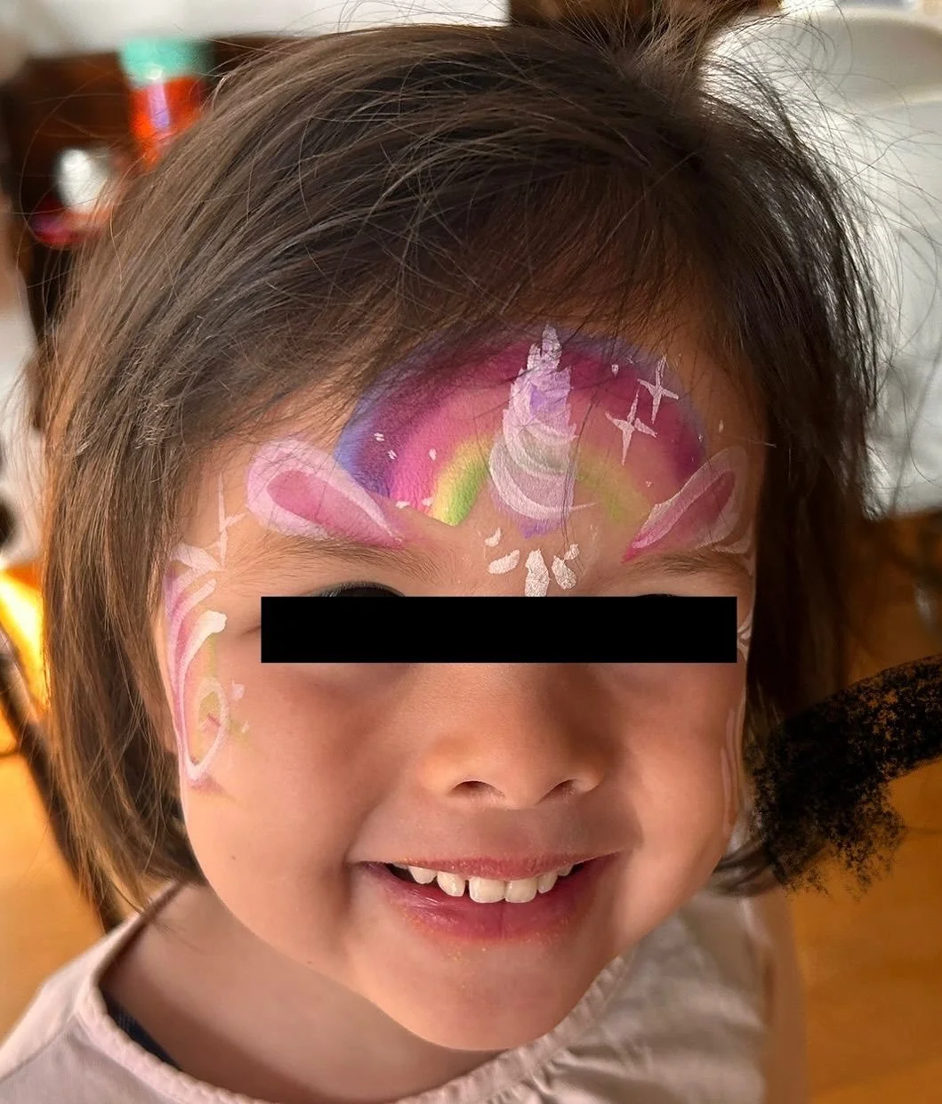 Sandwich fair: snacks, slogan tees, and Shriners