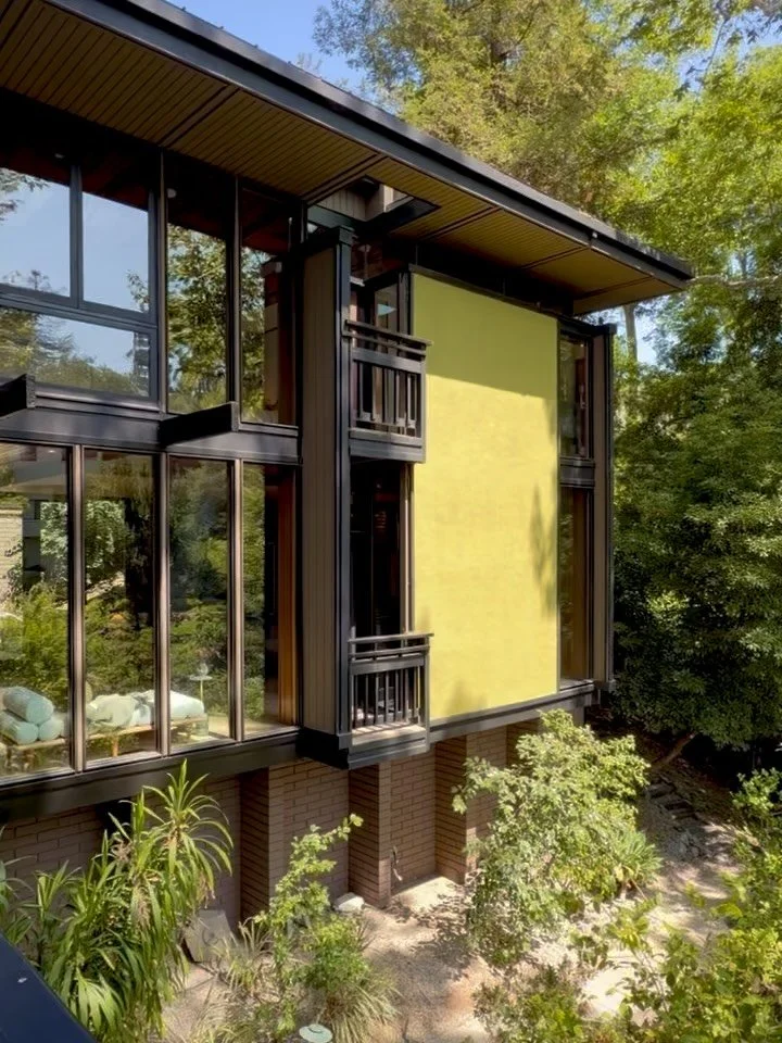 🌿 A serene blend of California modernism and Japanese design in Pasadena&rsquo;s San Rafael Hills

✔️ Designed by Ainsworth, Angel &amp; McClellan with landscape architecture by Kenneth S. Nakaba, blending California modernism with Japanese architec