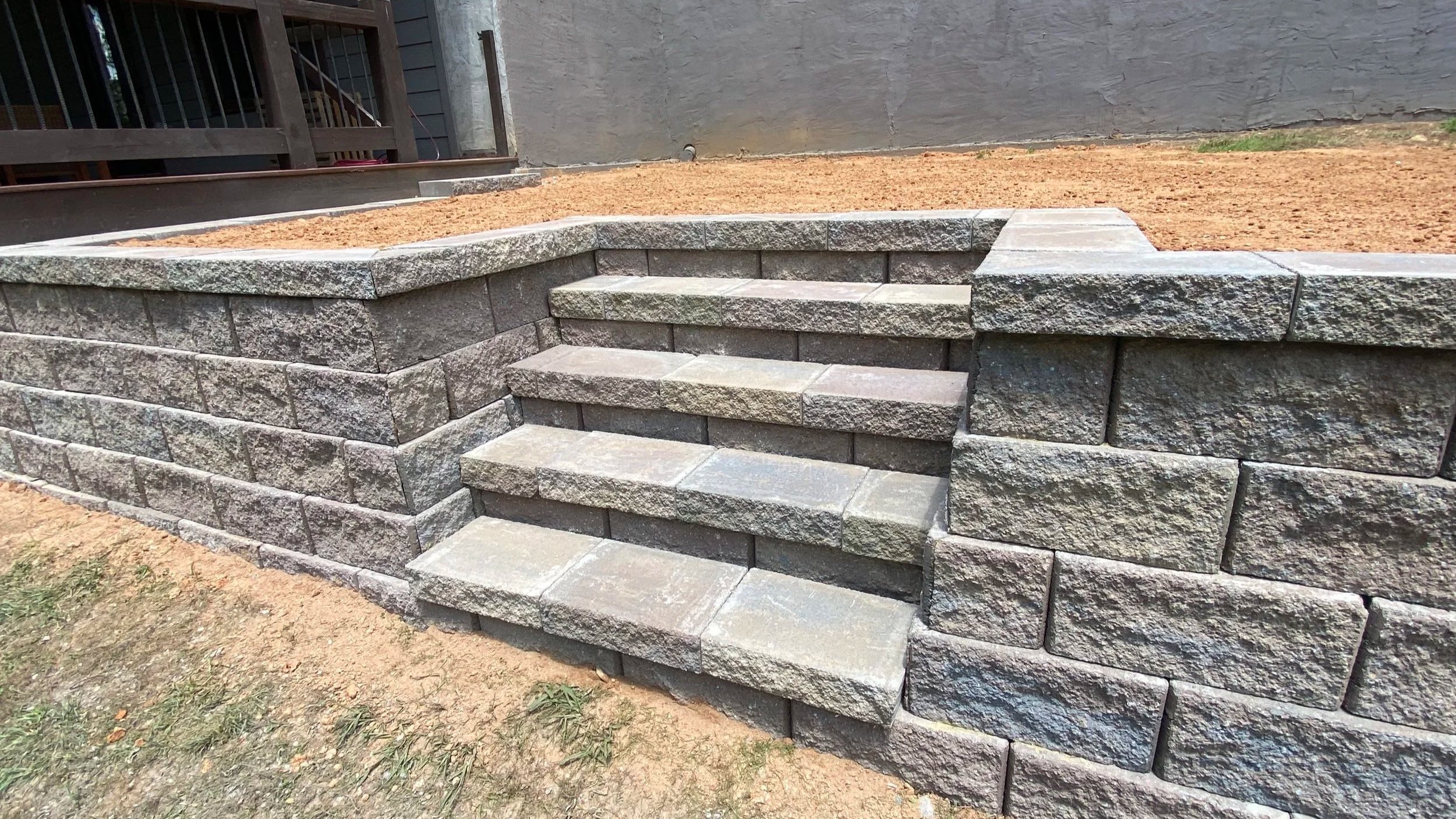 Retaining wall