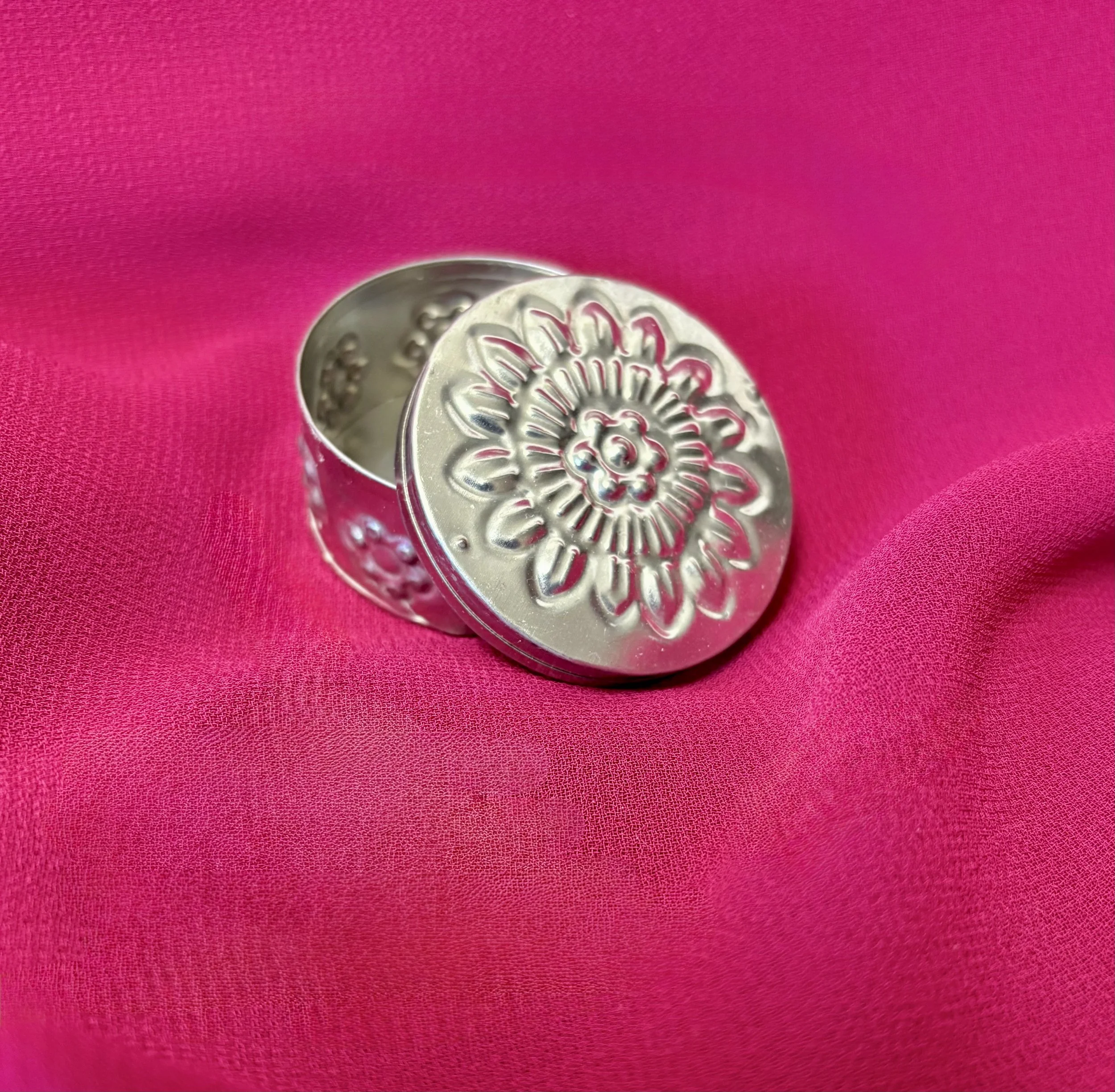 #41A-Mini Ring Box (2).jpg