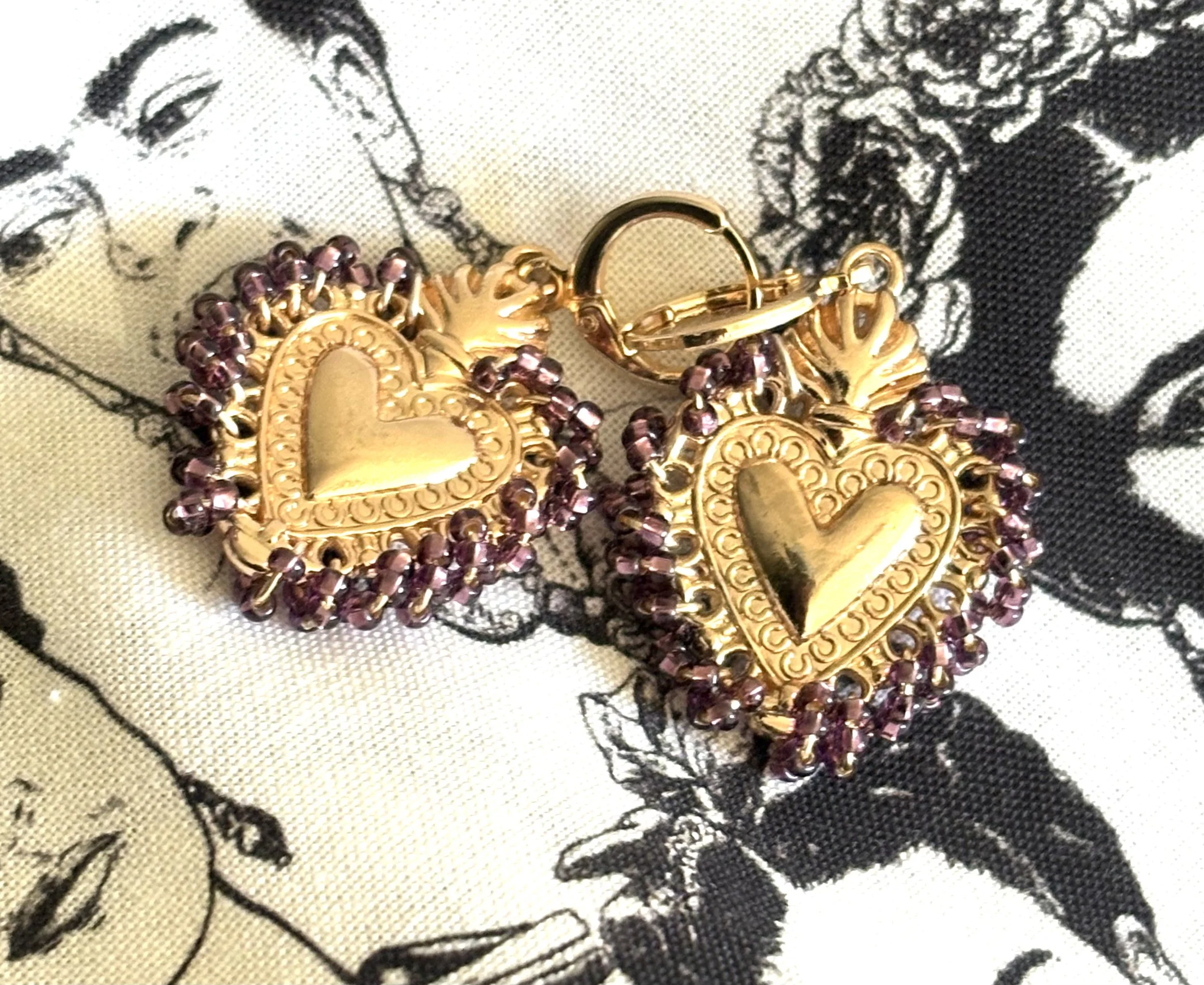 #49E-Purple Heart Earrings.jpg