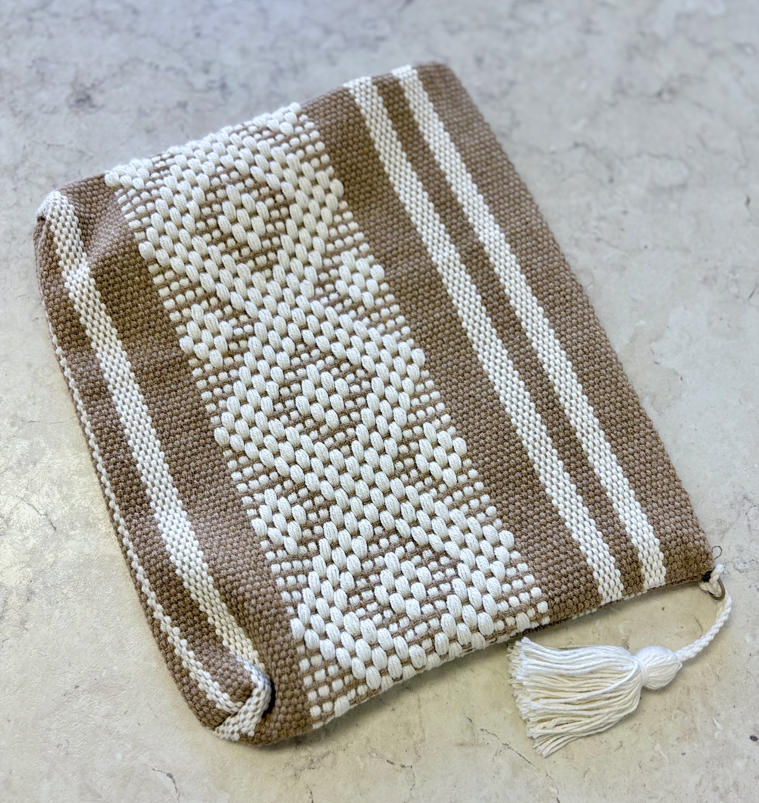 Item# 3F (Caramel -Natural).jpg