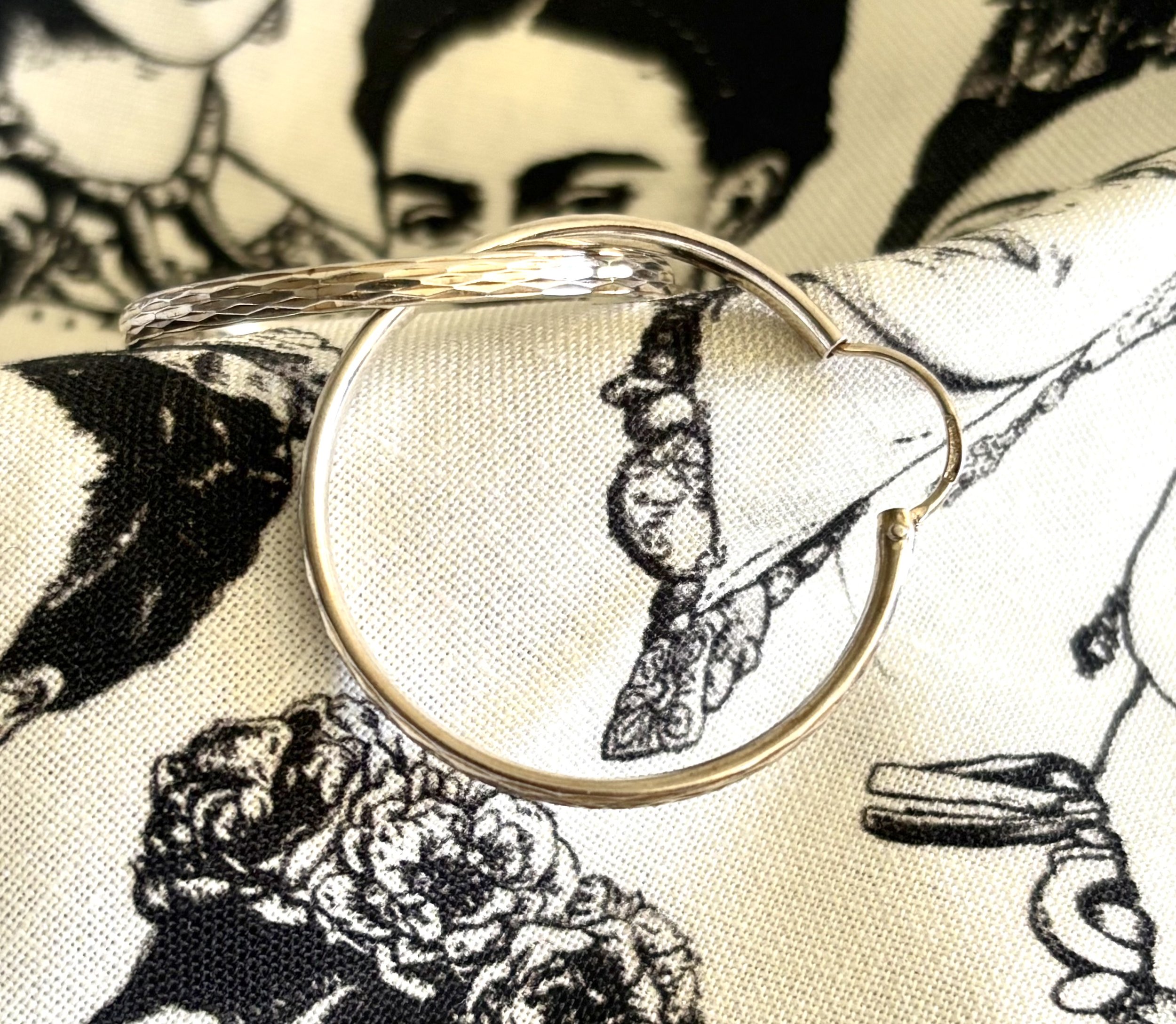 #47A-Small Silver Lined Hoops (1).jpg