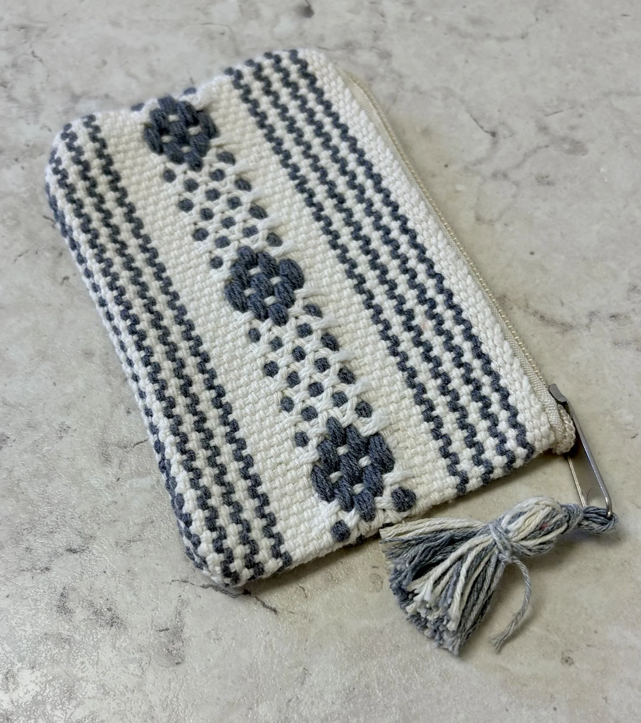 #7D-White-Grey (2 of 2).jpg