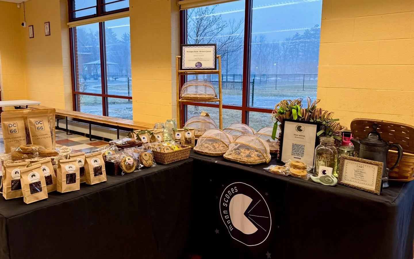 Yes &hellip; we&rsquo;ve returned to our second winter &hellip; and yes &hellip; it did snow this morning &hellip; but, the roads are just grand and the temperature is above freezing!! Whoop! @moonsconesvt is the perfect excuse to get out of the hous