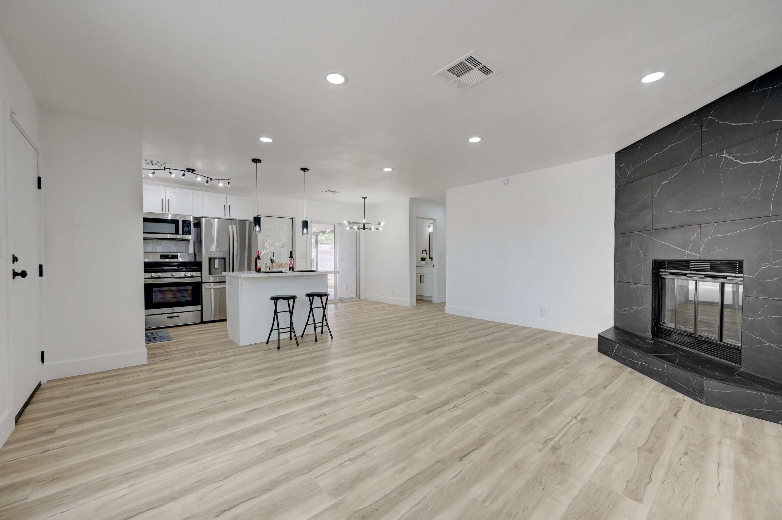 252 Meyers Ave_7.jpg