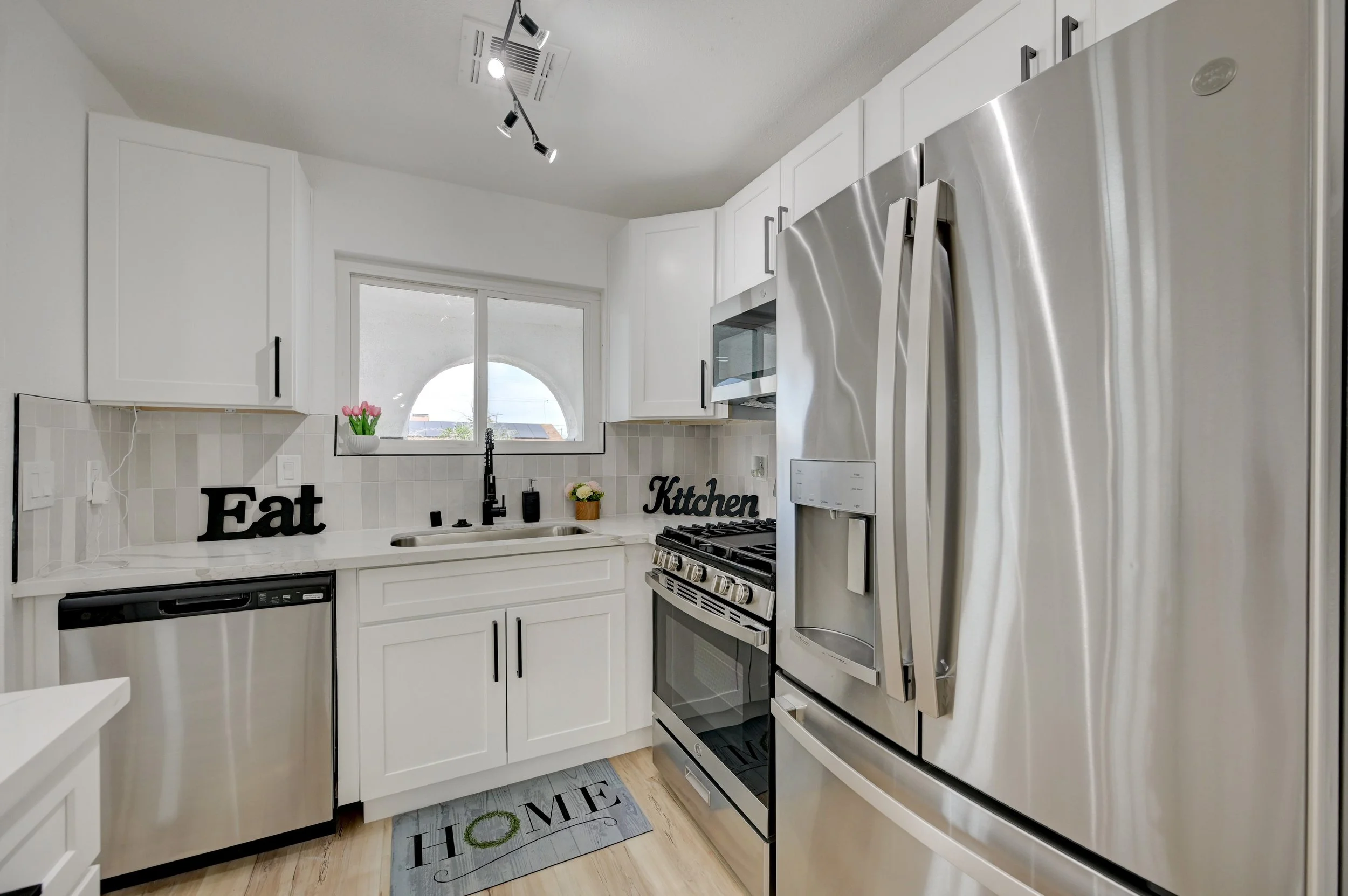 252 Meyers Ave_16.jpg