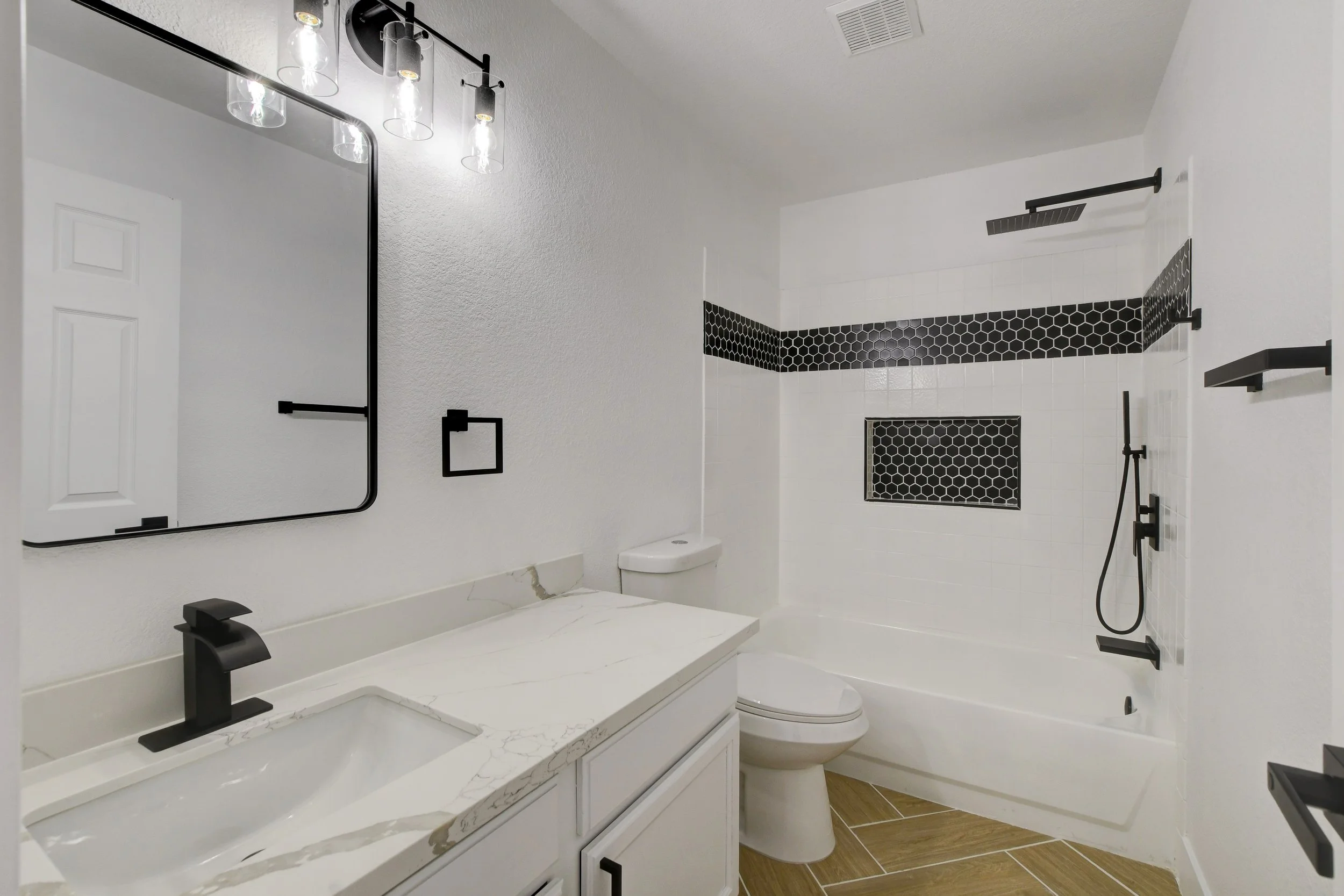 7229 Old Mission Dr 045.jpg