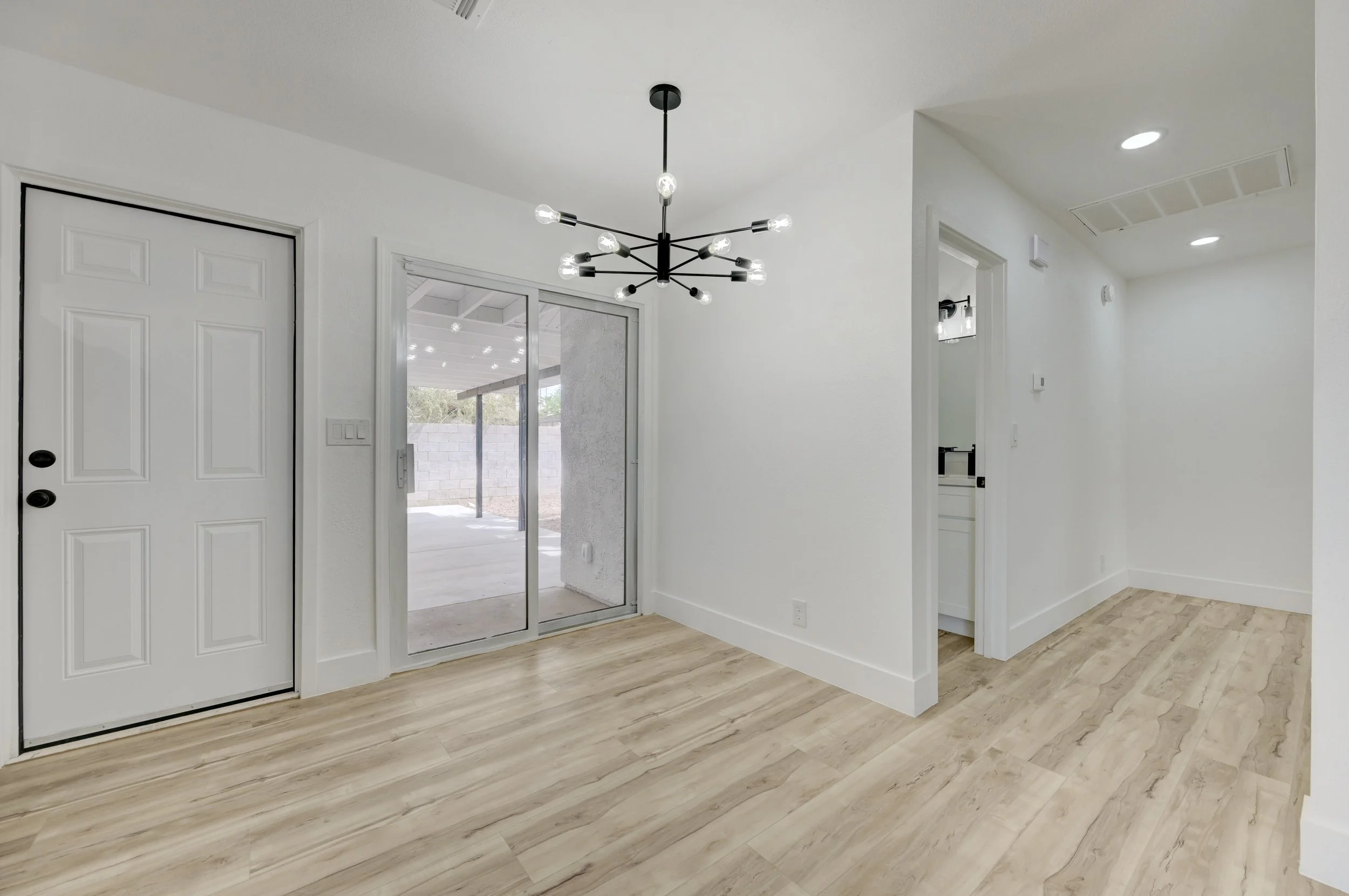 252 Meyers Ave_11.jpg