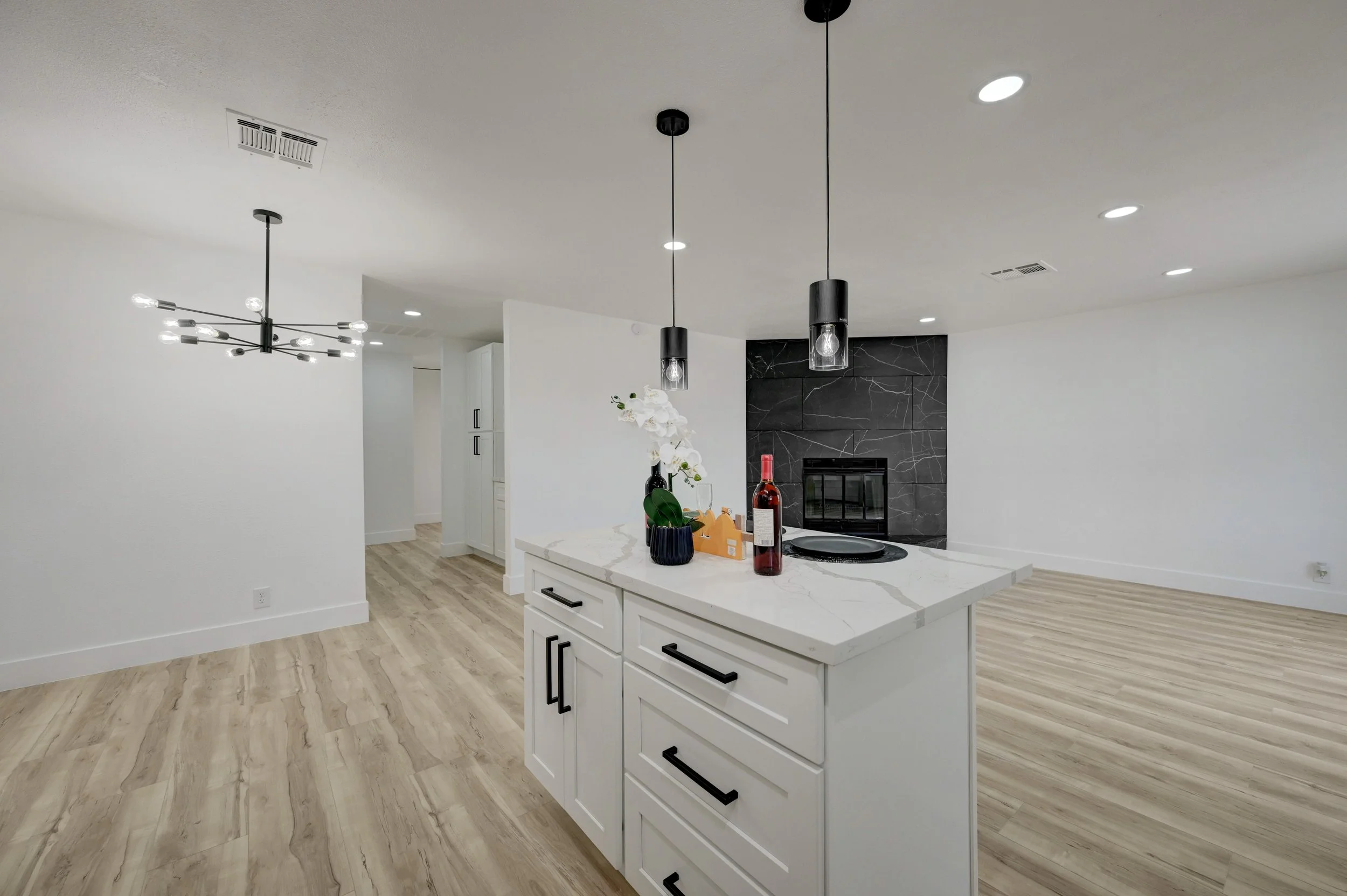 252 Meyers Ave_18.jpg