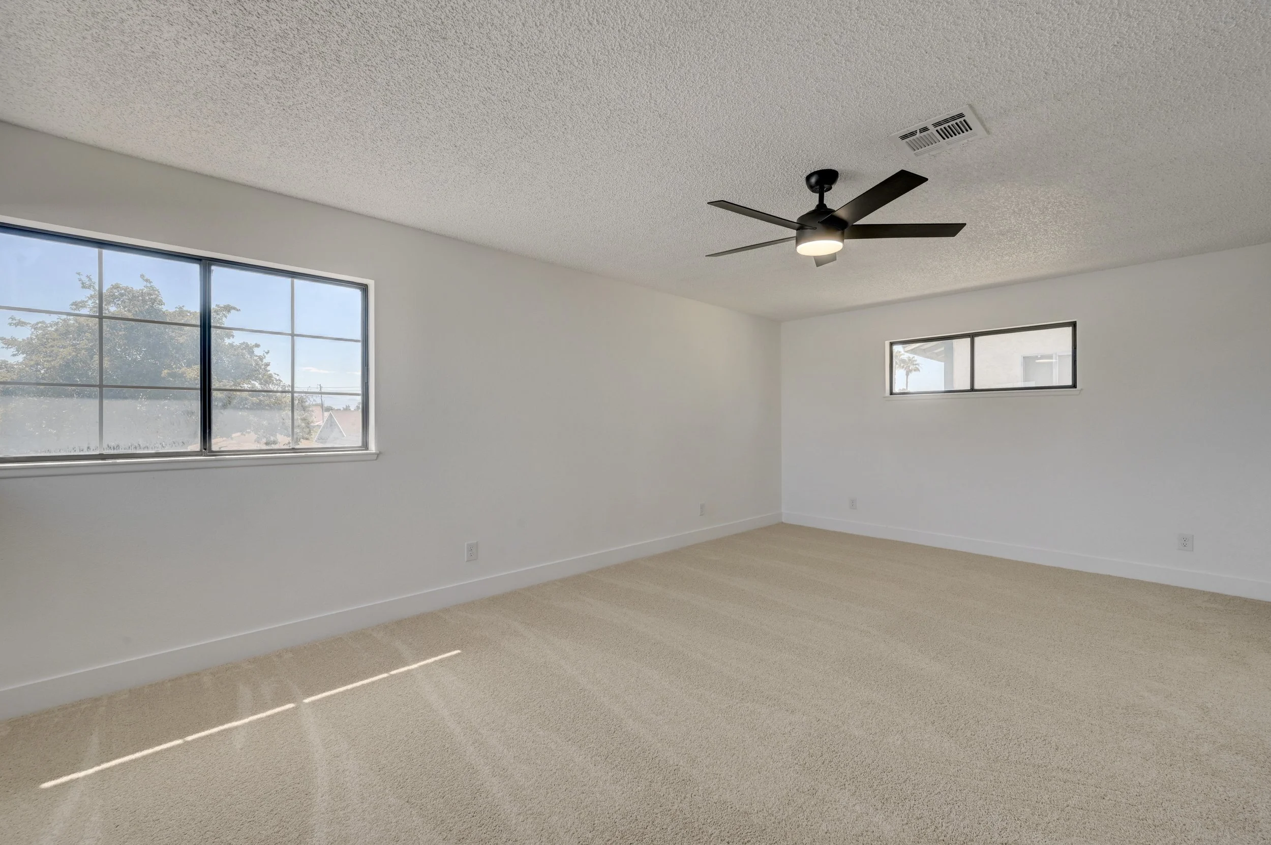 1702-Mapleleaf St_33.jpg