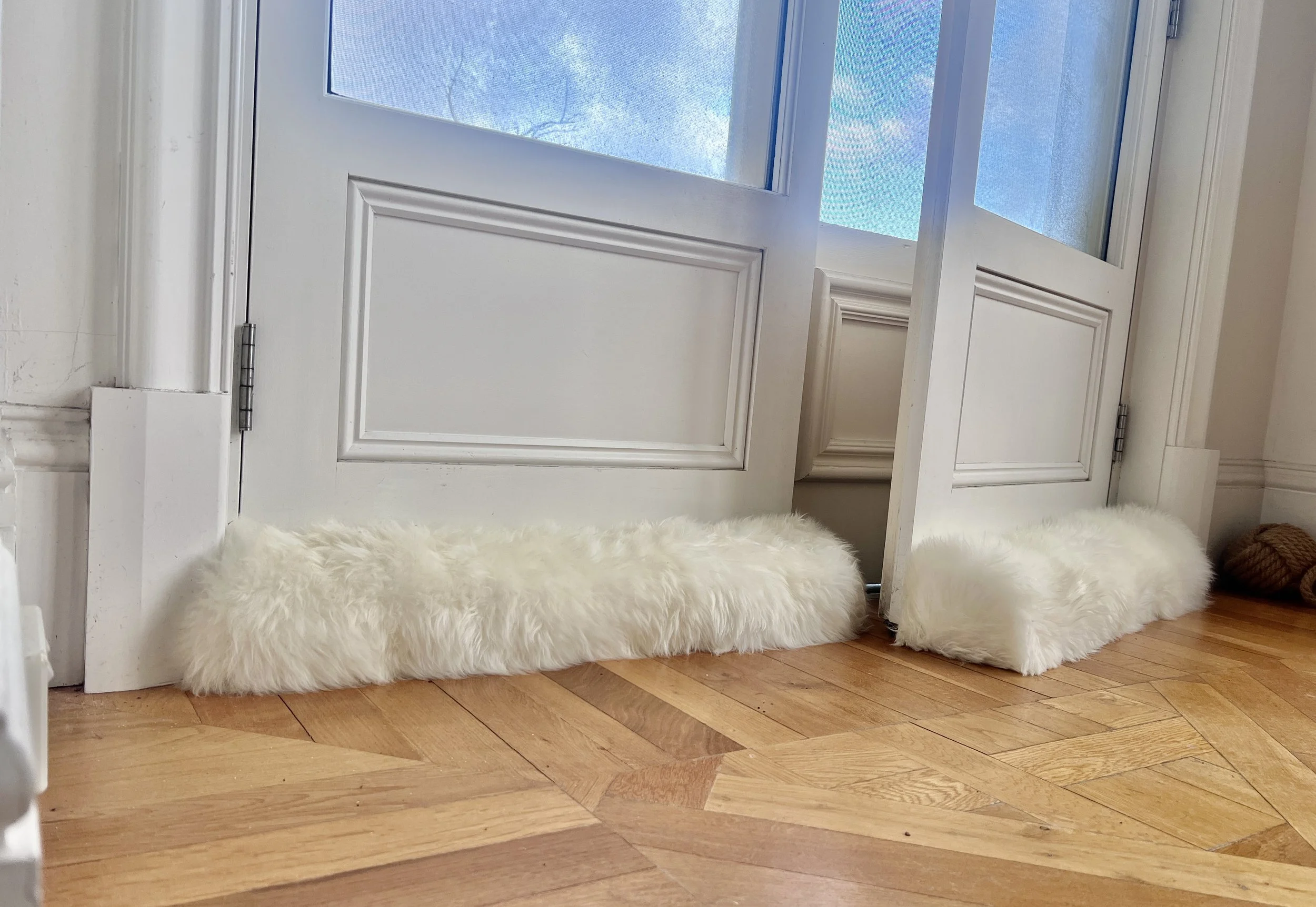 Doorway seal solution