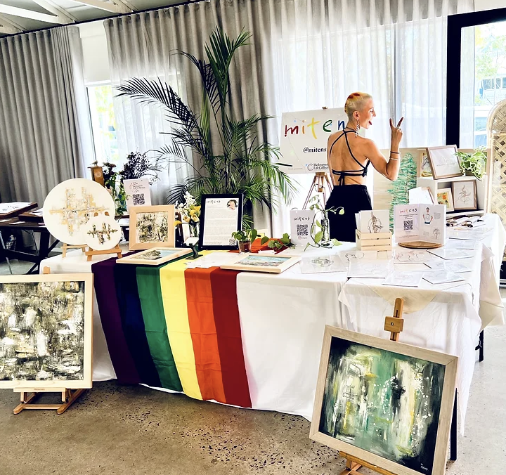 queer ball byron 6.png