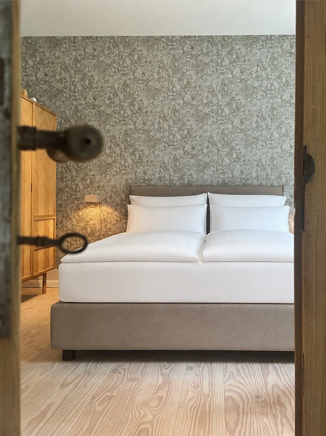 Schlafzimmer_Boxspringbett_03.jpg