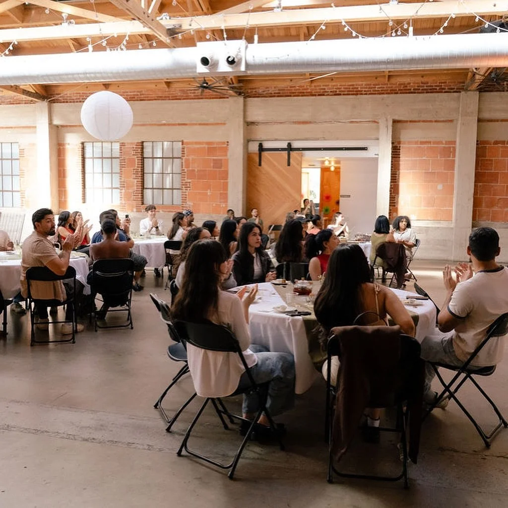 ❣️ LAST DAY to reserve your seat for the Minneapolis CommuniTea 🫖✨ this crisp fall weather will pair perfectly with a hot cup of Origins Tea 🤭 Reserve your tickets now! 🎟️Link in bio or at www.origins-tea.com 🤍