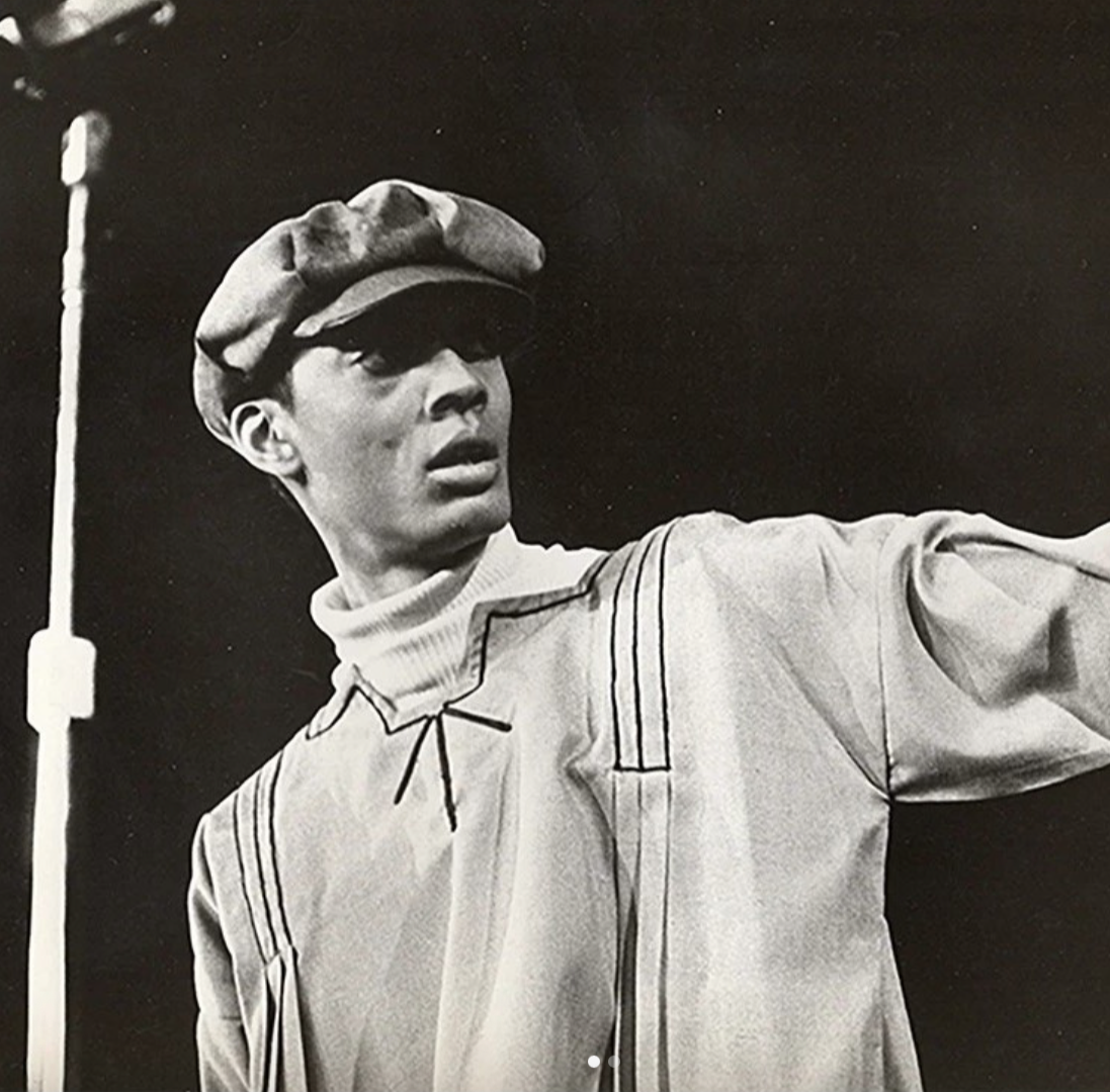 Weldon Irvine performing on stage young gifted and black morning sunrise conduct magazine