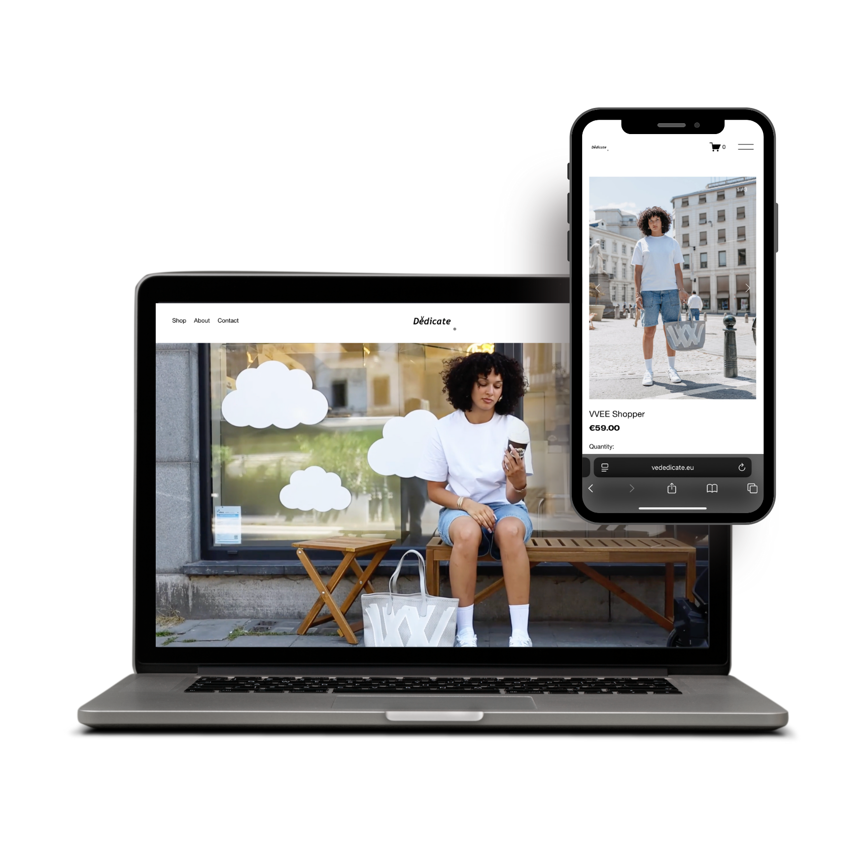 Laptop en smartphone tonen een online winkelwebsite met een model dat kleren draagt, de smartphone toont een foto van dezelfde persoon met een winkelwagen en de prijs €59.00.