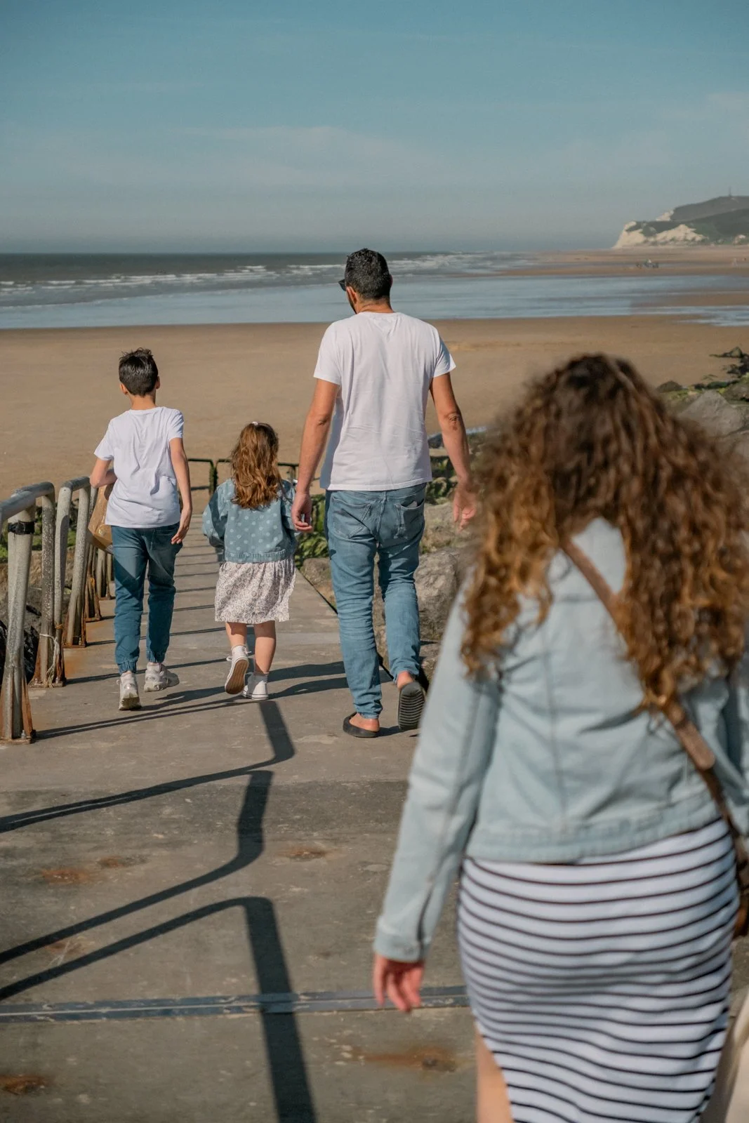 Seance photo grossesse sur la plage de wissant.jpg