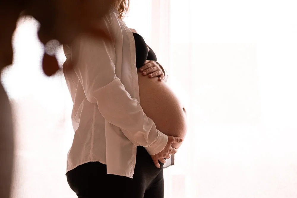 Séance grossesse intimiste a domicile-32.jpg