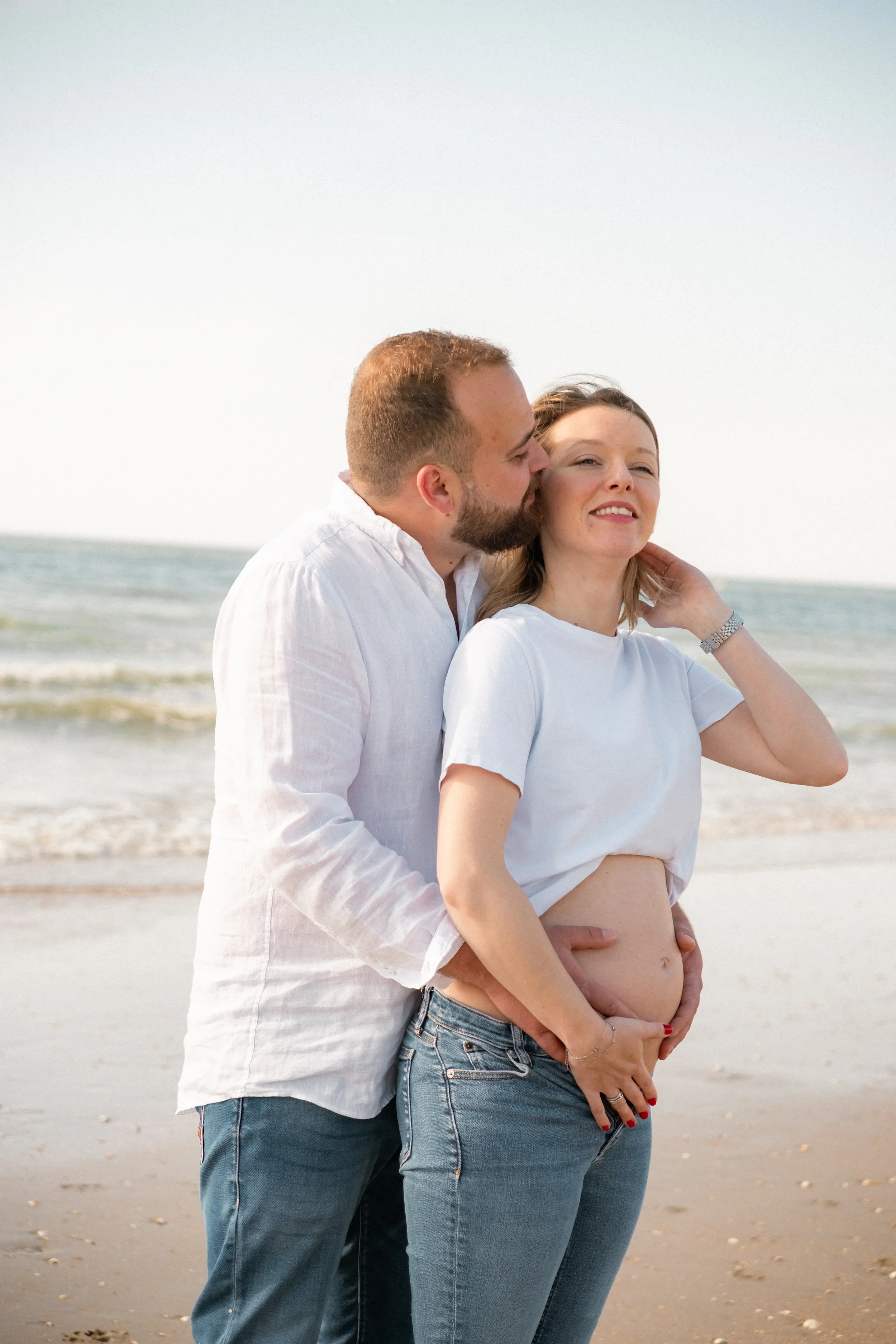 séance photo couple grossesse sur la plage calais