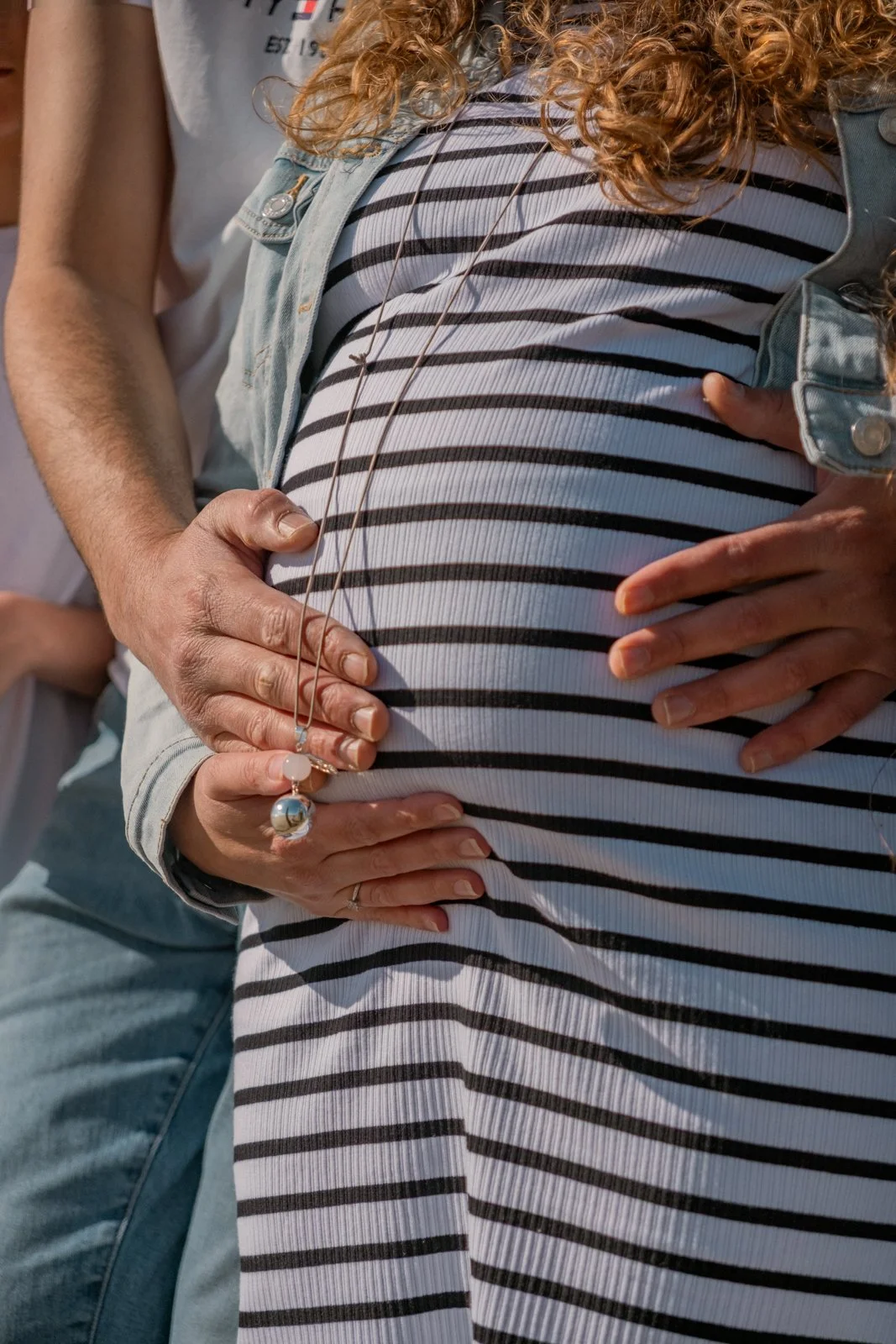 Seance photo grossesse sur la plage de wissant.jpg