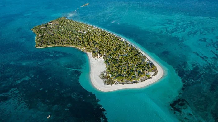 fanjove-private-island.jpg