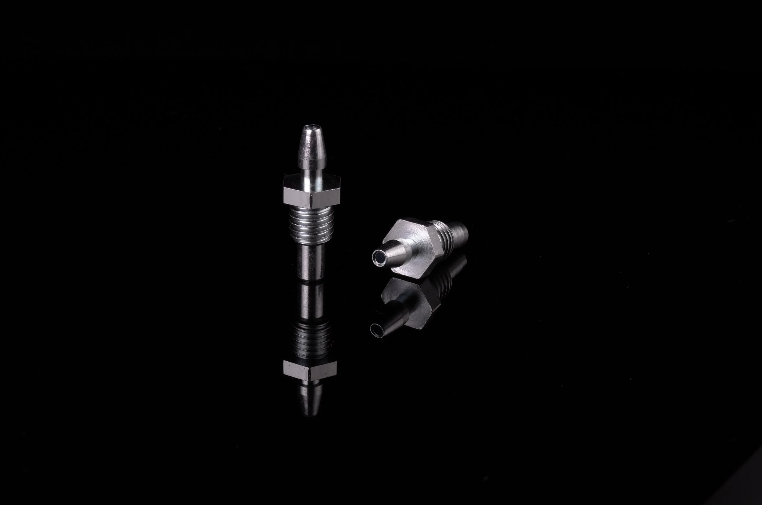 highly precise precision parts manufacted by cnc lathes
