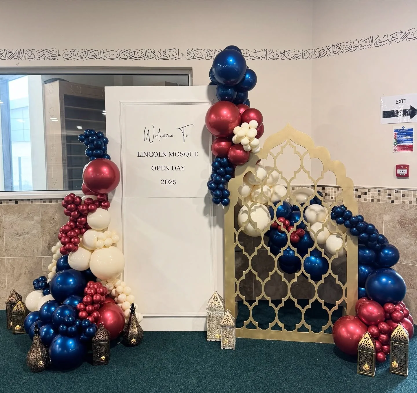What an honour to create something special for Lincoln Mosque 2025 Open Day. Alhamdulillah ❤️ We went with #visitmymosque colours, what do we think? ❤️✨#lincoln #lincolnshire #event #islam #balloongarland #mosque #party #lincolnmosque