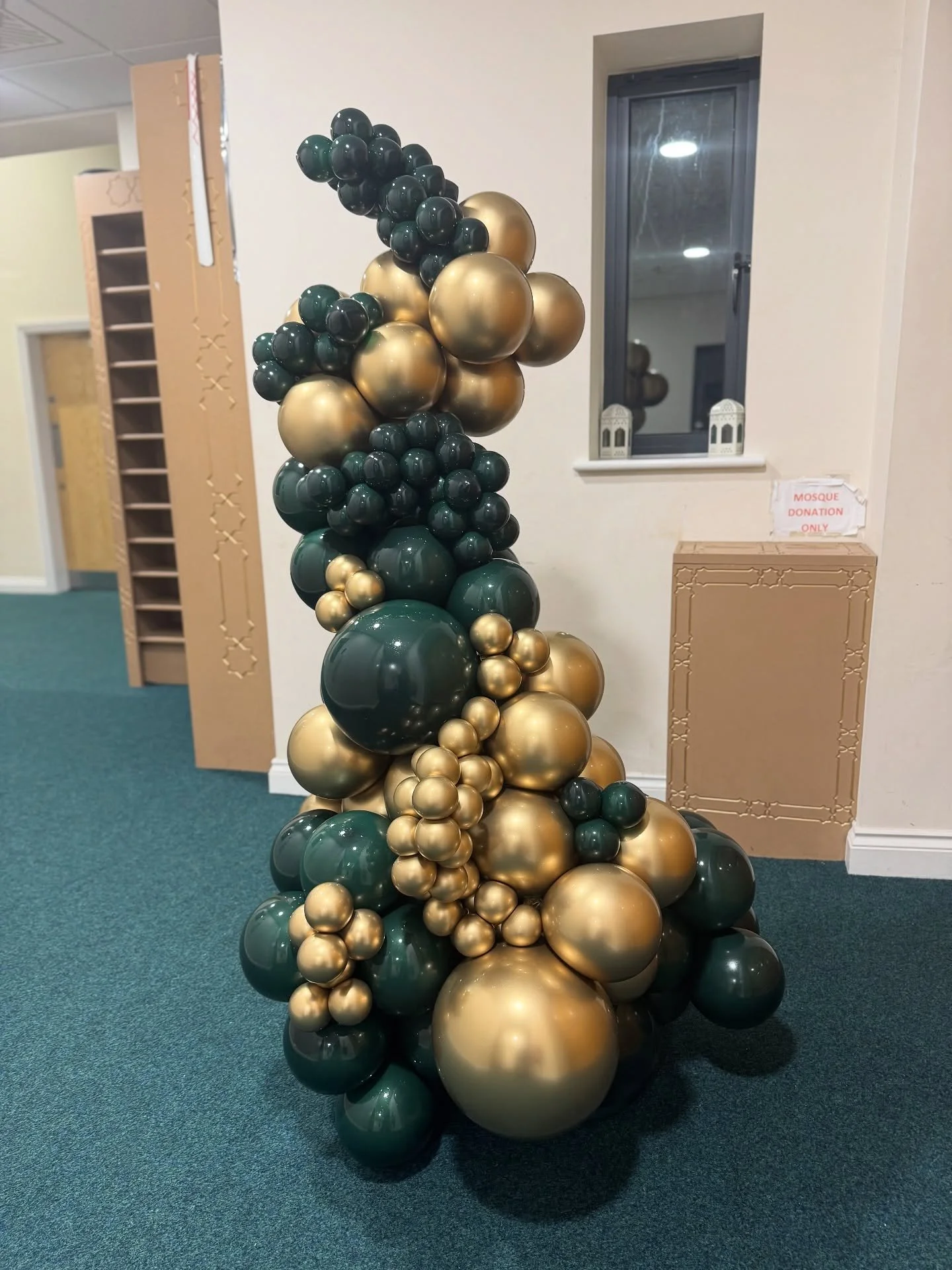 Luxury organic balloon garlands for all occasions, DM or call 07788283130 to book ✨ Lincoln Mosque #lincoln #lincolnshire #event #visitmymosque #lincolncentralmosque #balloongarland