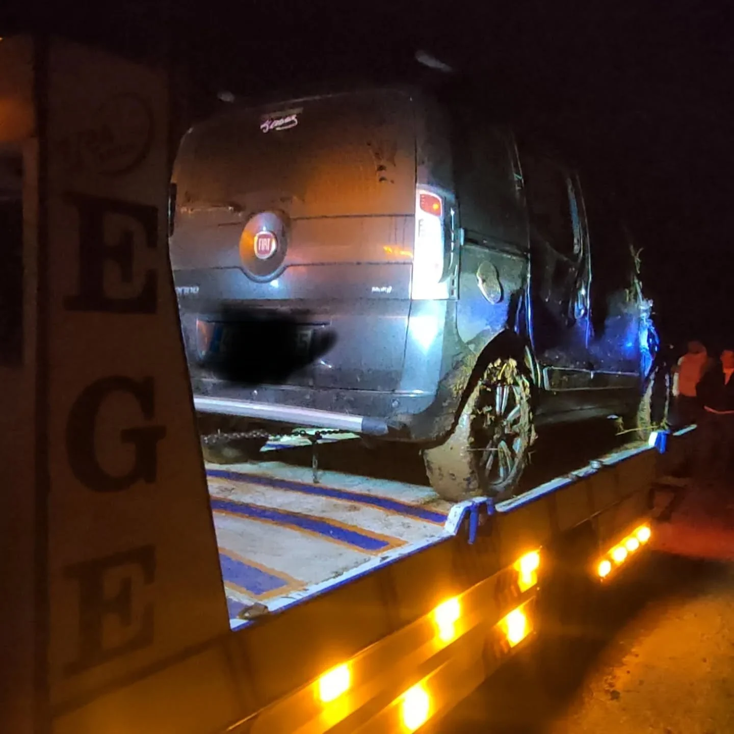 G&ouml;lde Yolunda Zorlu Kurtarma ve Salihli'ye Yol Yardımı: Yoğun G&uuml;n&uuml;m&uuml;z! 💪

Kula Ege Kurtarıcı olarak bug&uuml;n hız, dikkat ve tecr&uuml;bemizi konuştuk.
&Ouml;nce Kula G&ouml;lde Mahallesi yolu &uuml;zerinde takla atan aracı g&uu