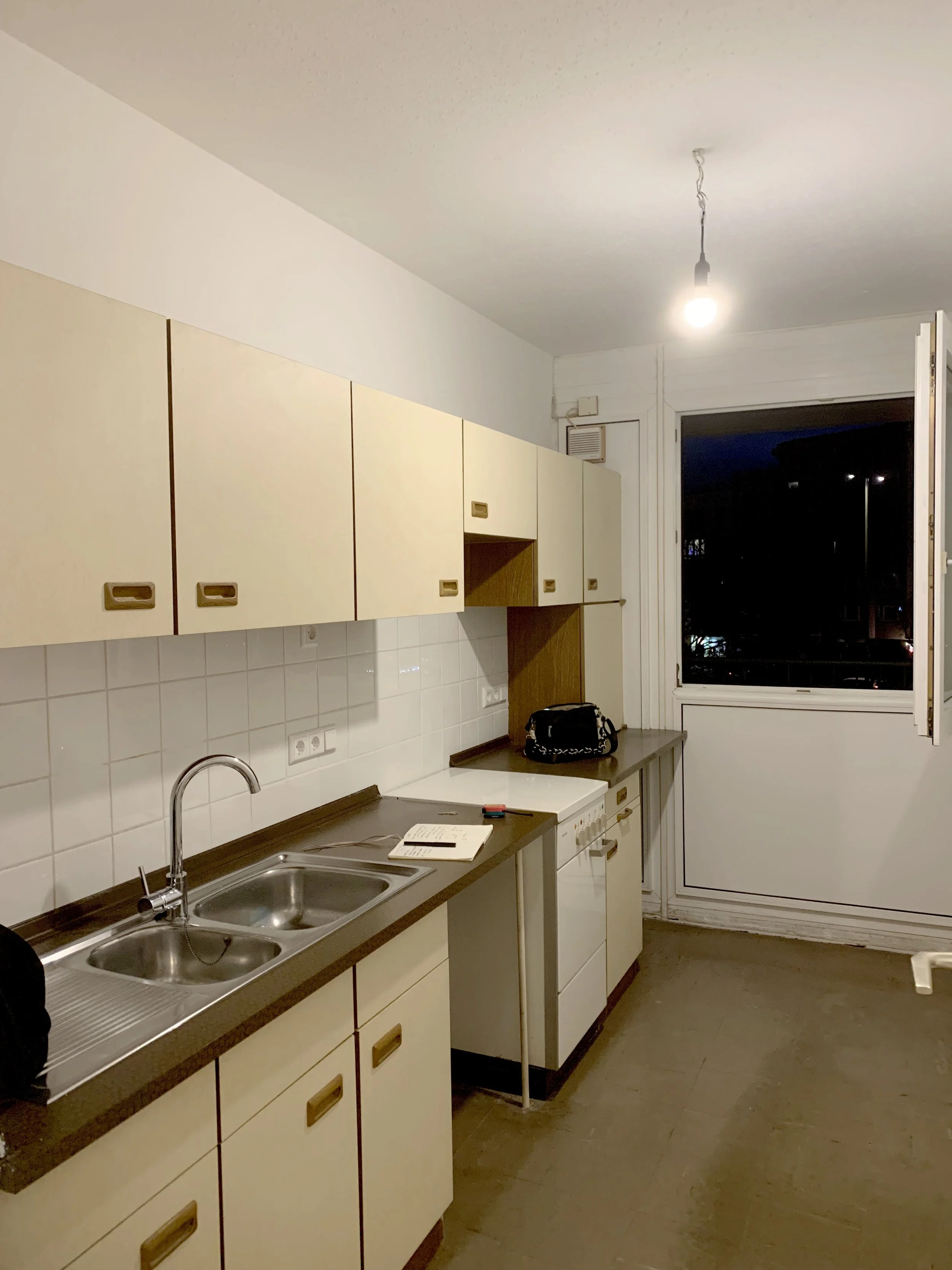 interior-design-berlin-kitchen-renovation-before.JPG