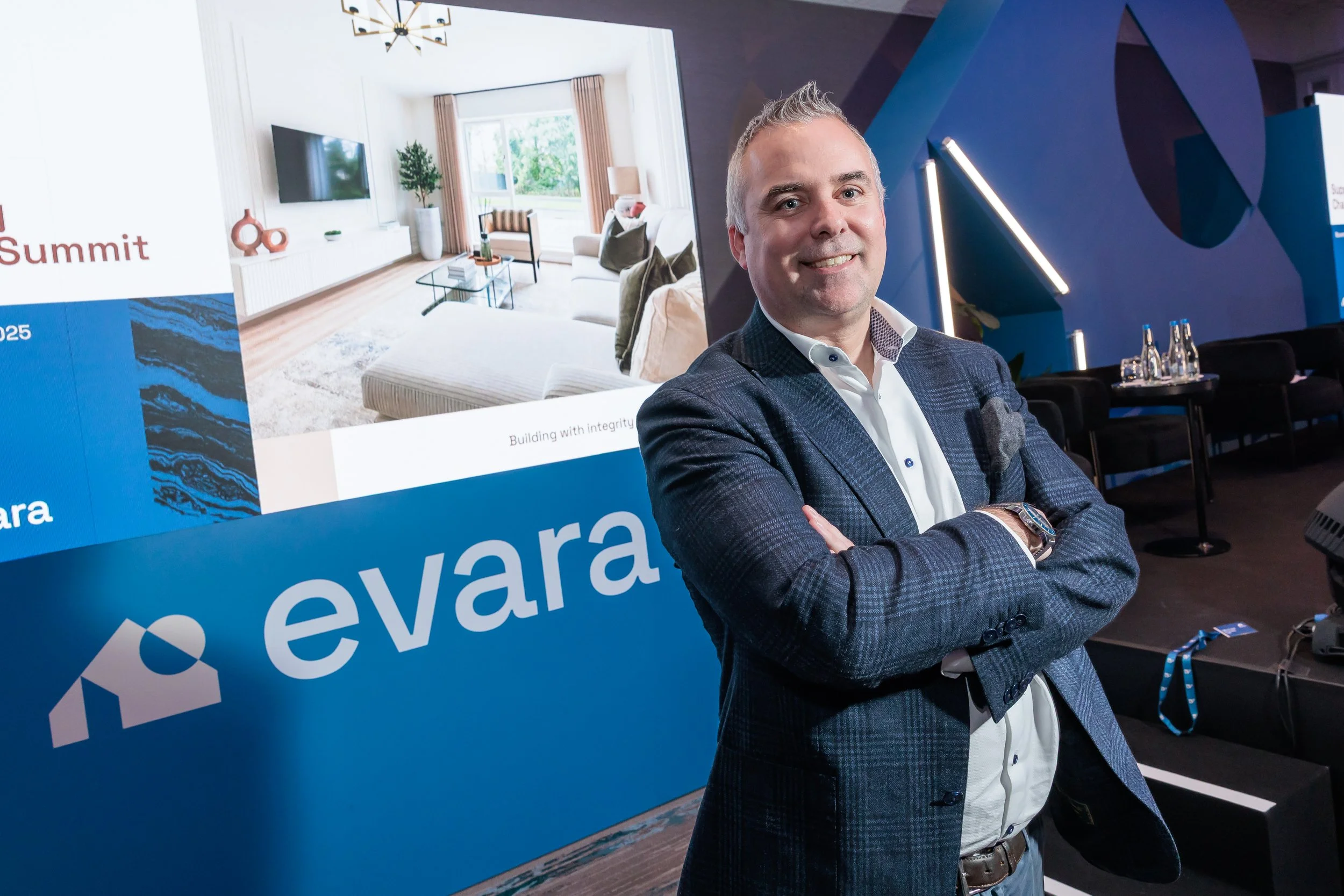 invoke_evara1125_hr-95 (1).jpg