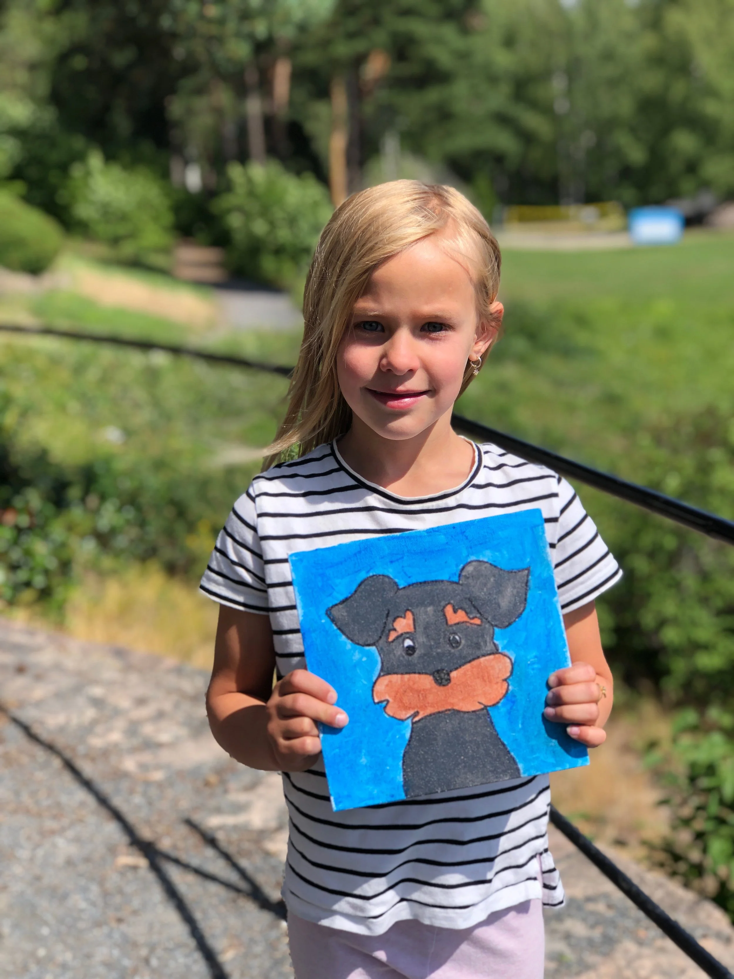 Ellinor med hund 7 år.jpg