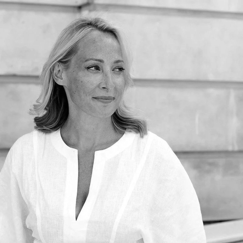 Henrietta Thompson | Writer, Curator and Speaker