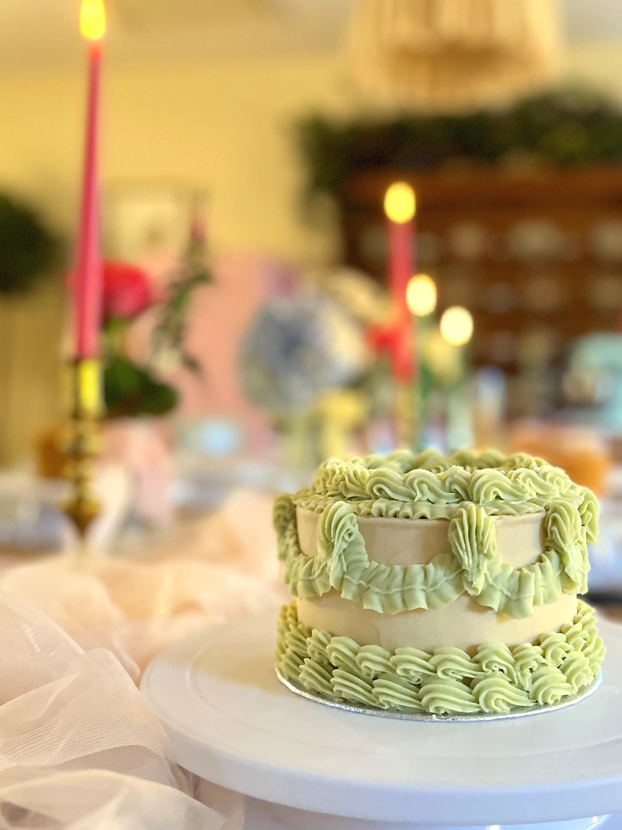 Vintage Cake Decoration with Mo Grá Cakes - Sat March 7th