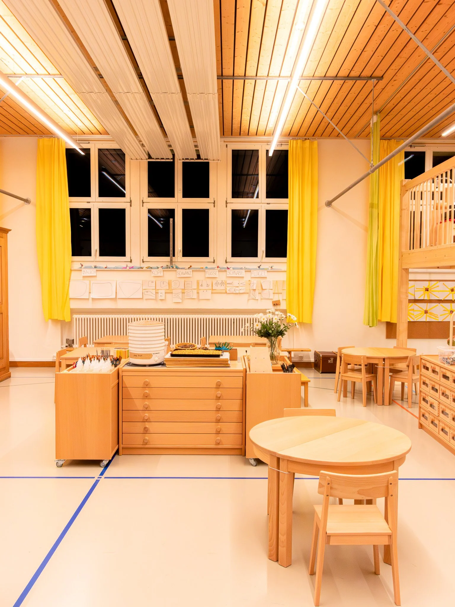 Renovierter Innenraum eines Kindergartens - Lichtdesign studio ombré Schweiz