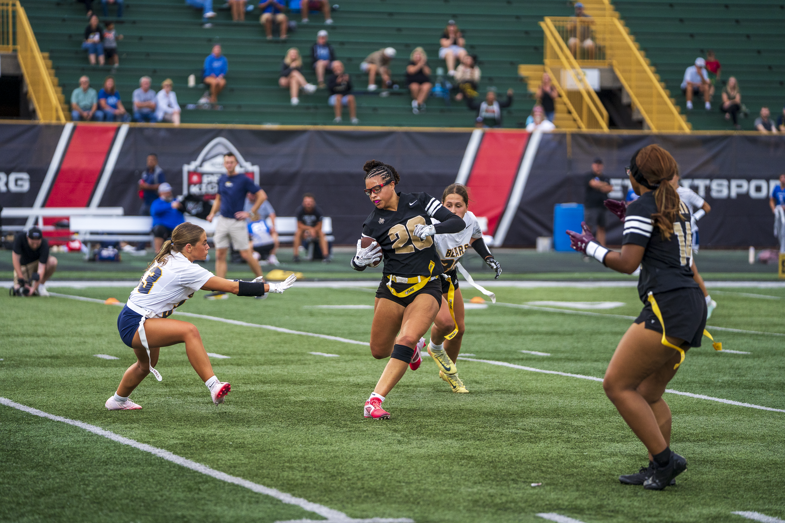 APKC_GirlsFlagFootball-63.png
