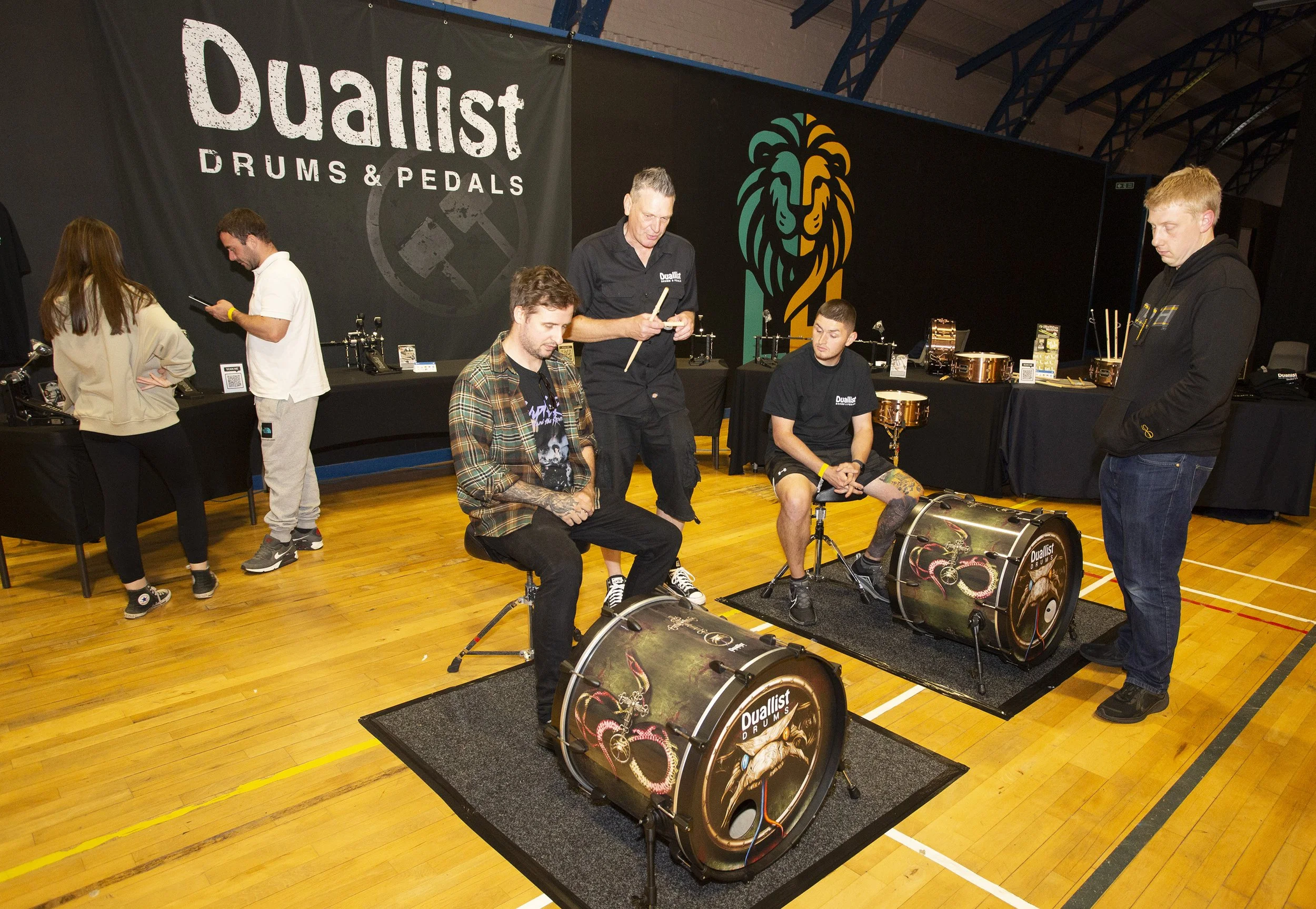 Andrew Scott and Dave Major checking our Duallist Drums & Pedals