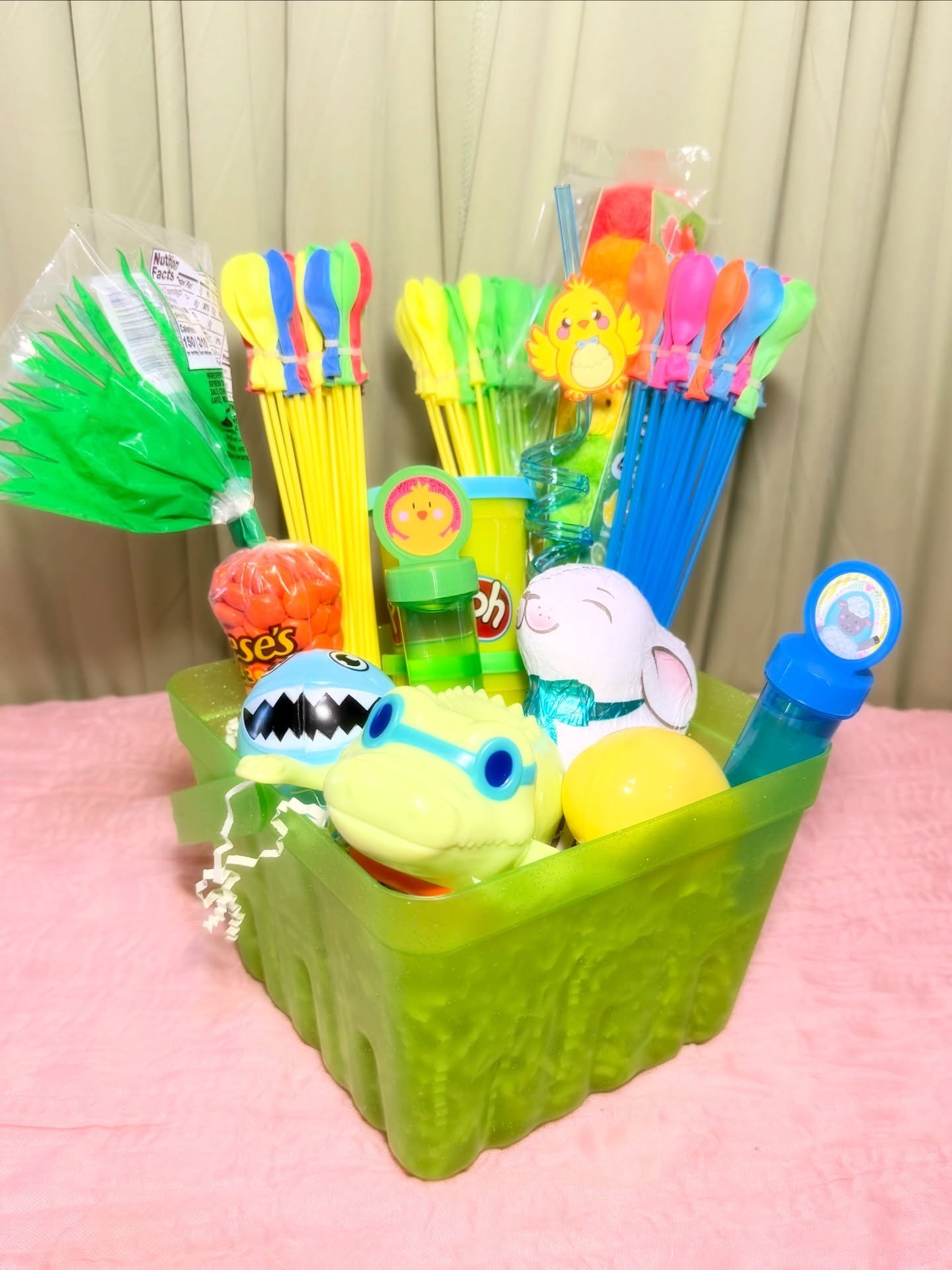 Customized Easter baskets for little ones!#easter #curatedgifts #easterbasket #curatedcraftyco